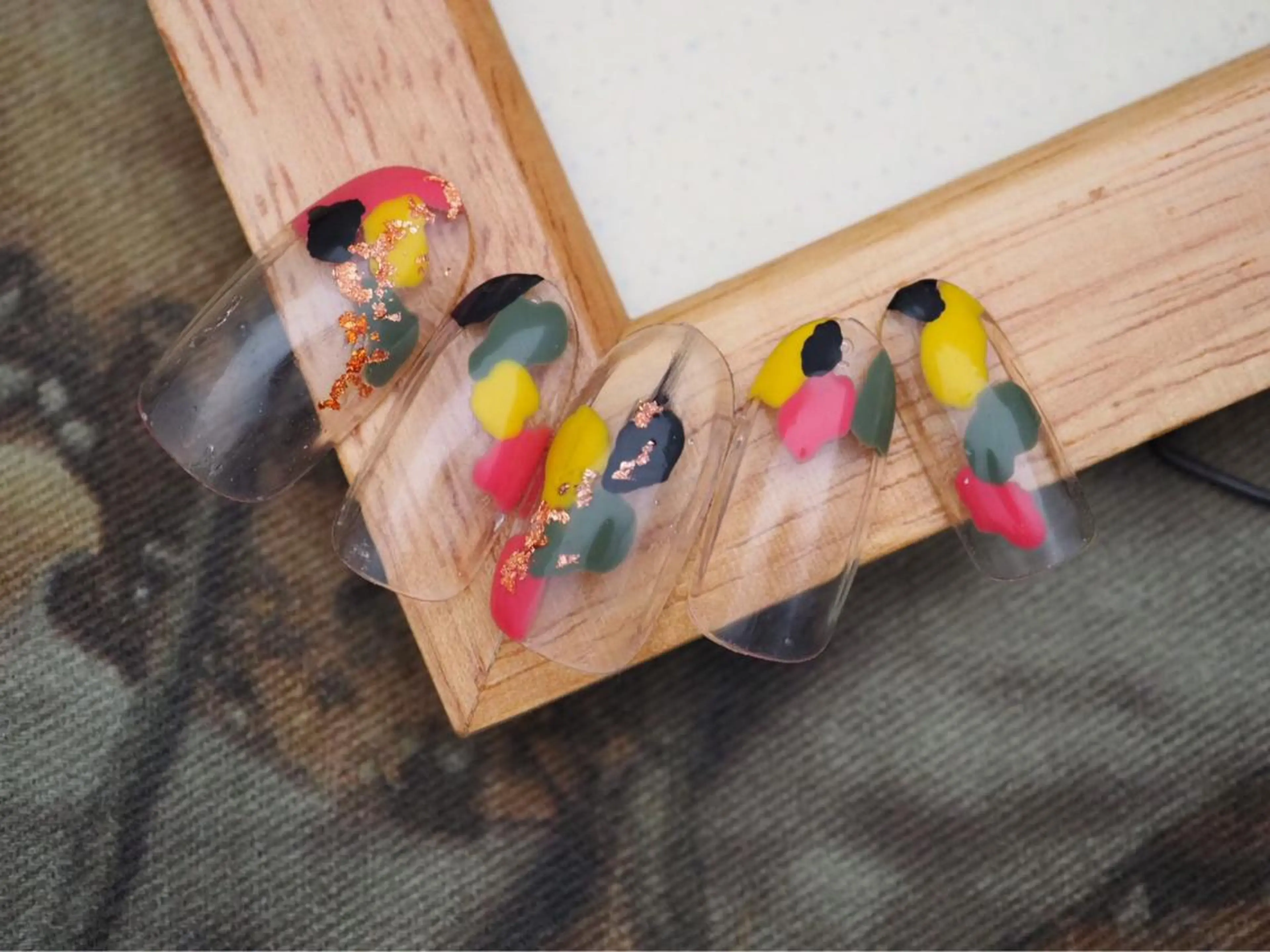 ネイル トップネイリスト Ribbon立川店のネイルデザイン