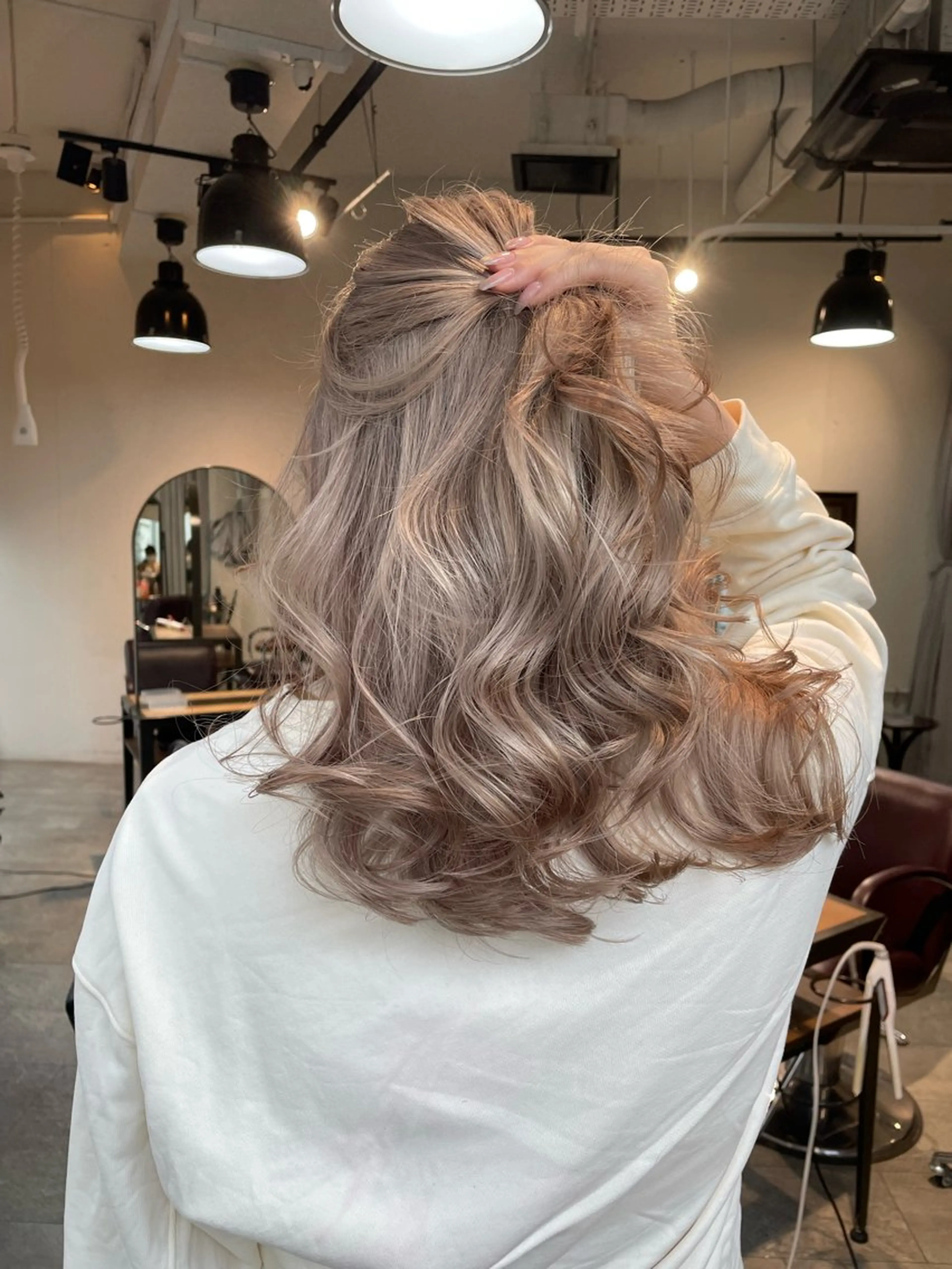 ロング カラー カット ヘアカラー トリートメント ヘアセット 💜ハイトーン💛 マジカルかいちゃんのヘアスタイル