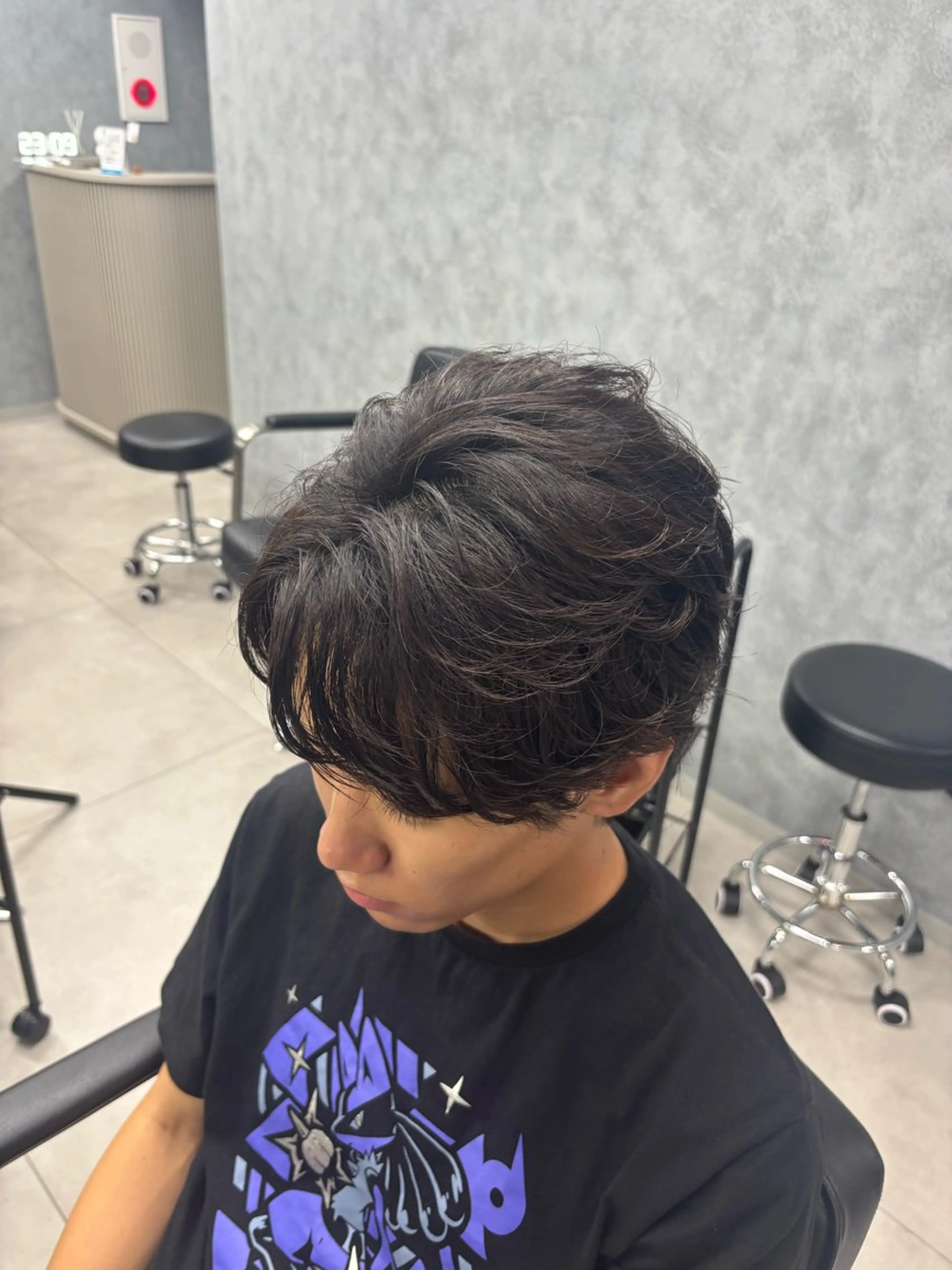 メンズ フェザーパーマ メンズパーマ シャドウ/フェザー パーマメンズりつきのヘアスタイル