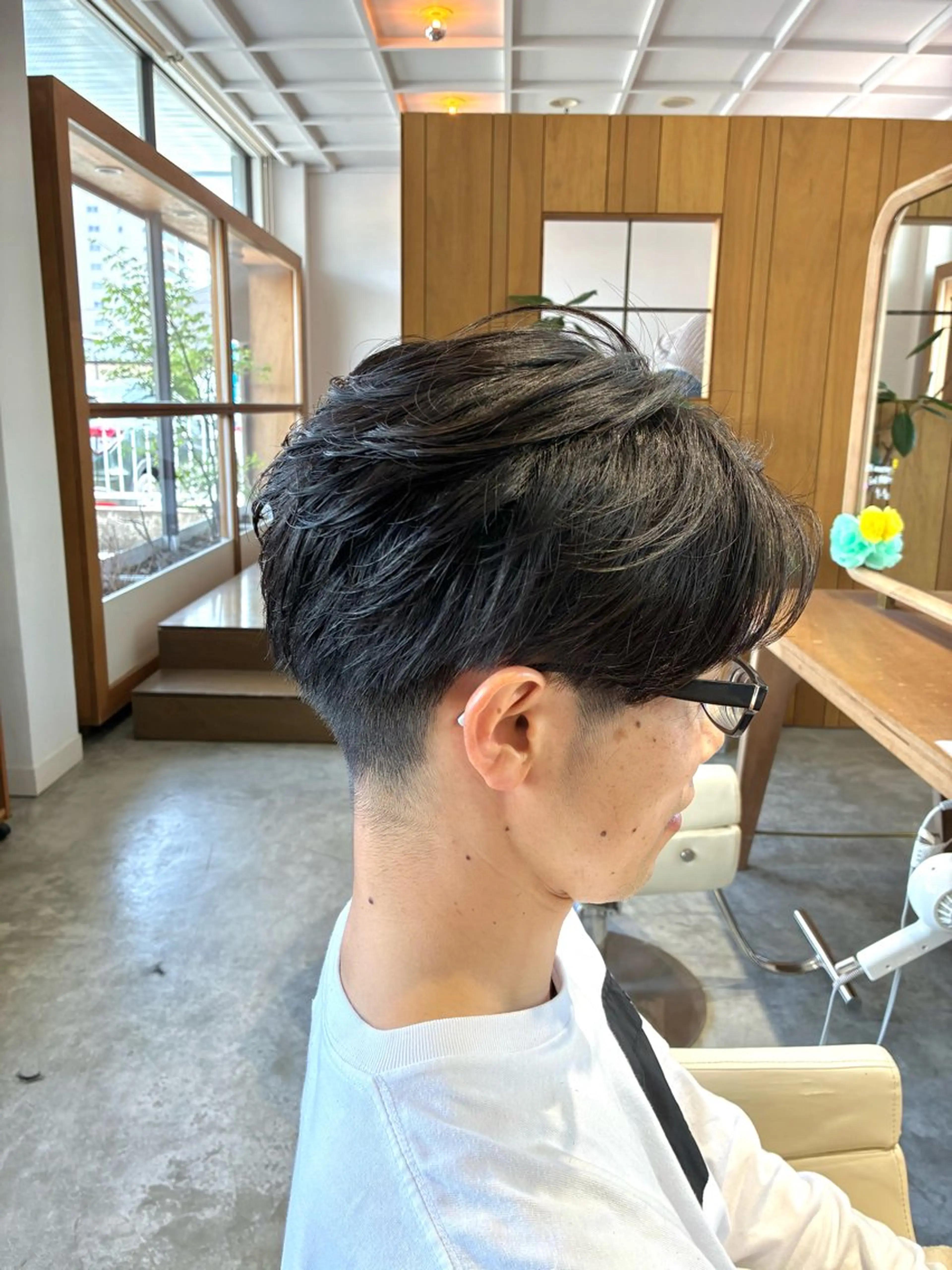 ショート パーマ メンズ フェードカット メンズインナーカラー メンズパーマ スパイキーショート メンズウルフカット カット パーマ 佐藤 悠生 メンズパーマ.カットのヘアスタイル