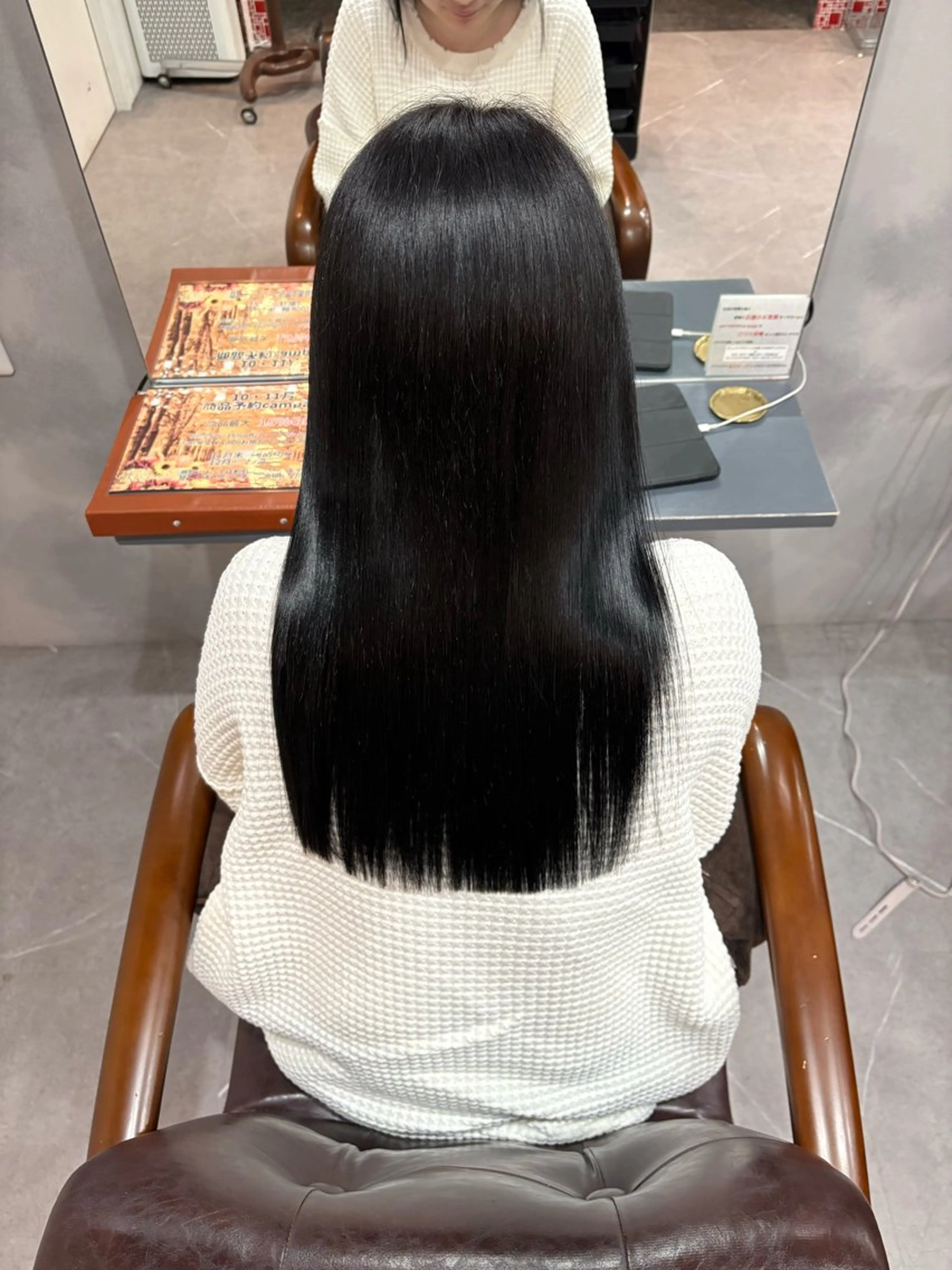 ロング ケアカラー 髪質改善 縮毛矯正 トリートメント カット ヘアカラー 宇佐美 柊のヘアスタイル