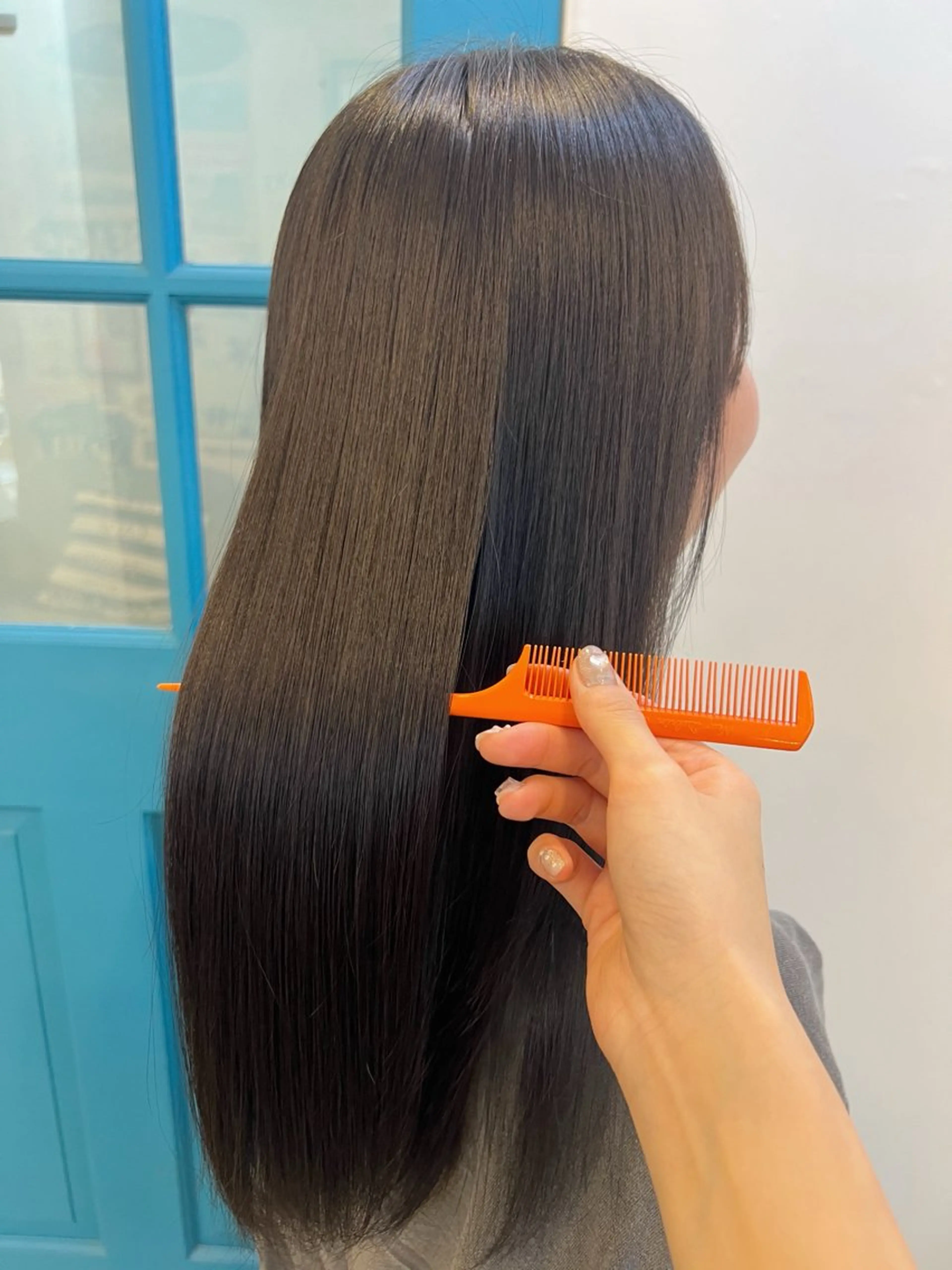 ロング カラー デザインカラー イヤリングカラー ハイライトカラー ボブ 顔周りカット ヘアカラー 縮毛矯正 トリートメント KANA/ボブ/ インナーカラー/艶髪のヘアスタイル