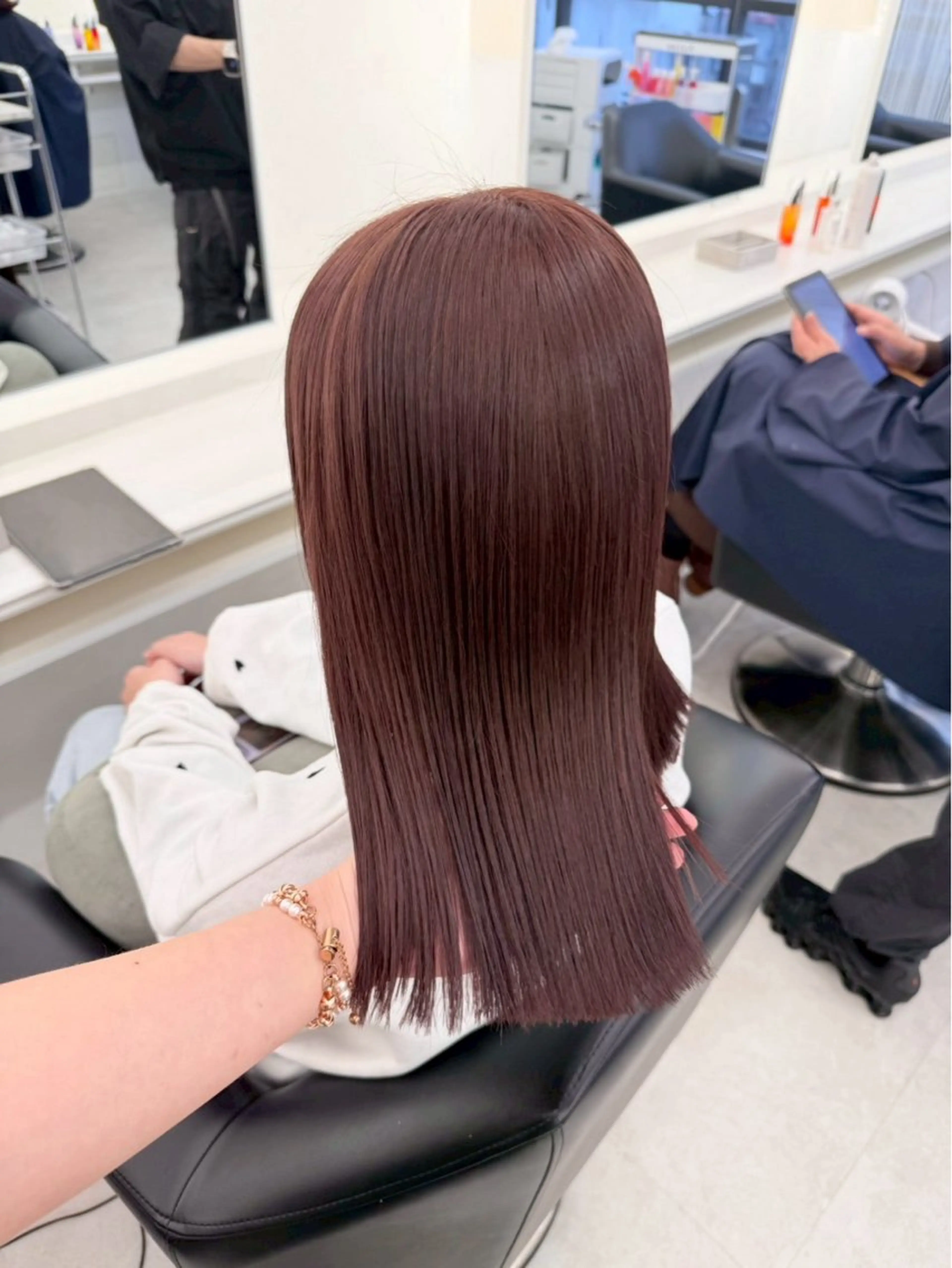 セミロング カラー ParveMix 楠本結菜のヘアスタイル