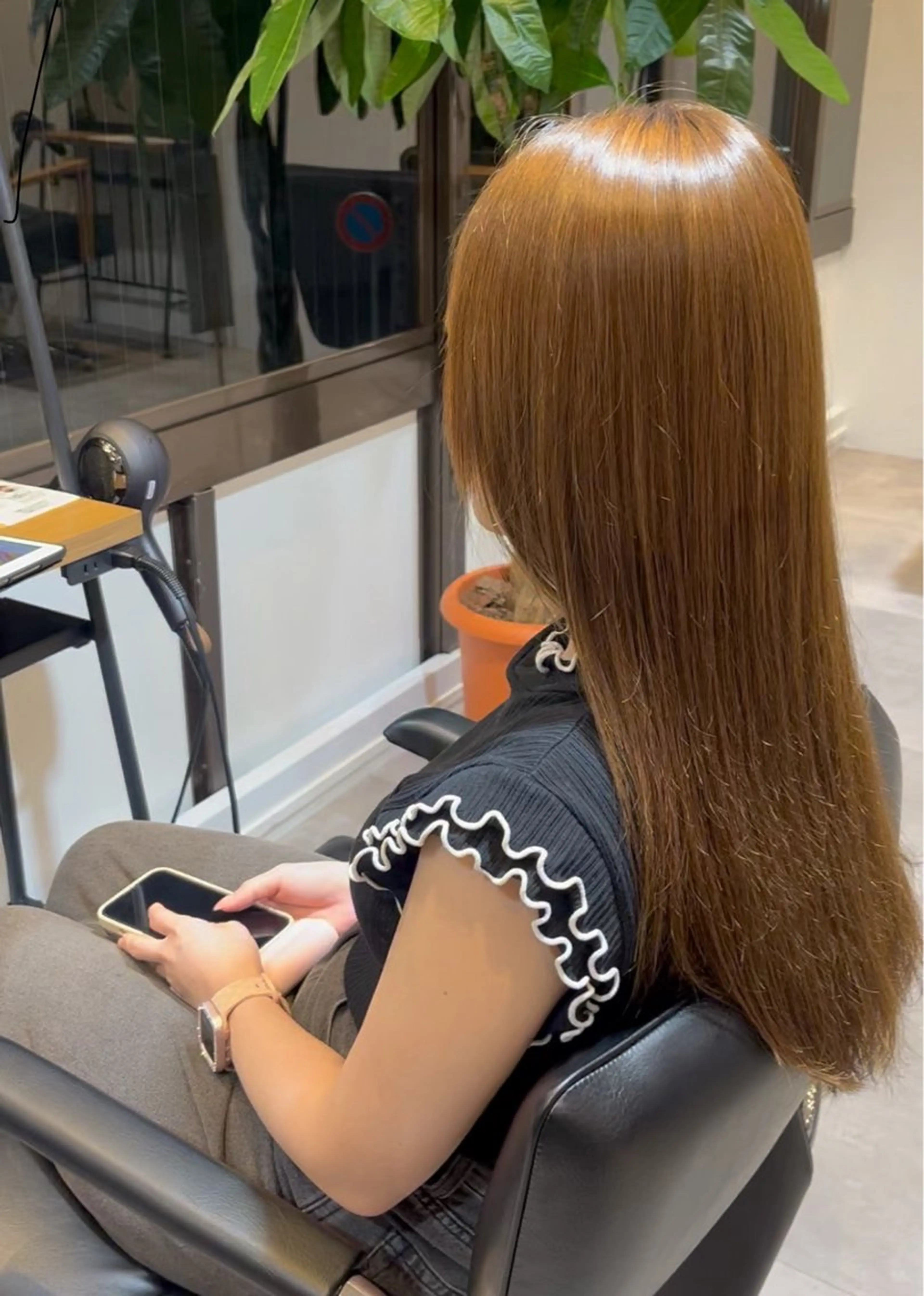 セミロング カラー 縮毛矯正 elima横浜西口所属・fifth/シン🌿 透明感カラー/パーマのヘアスタイル