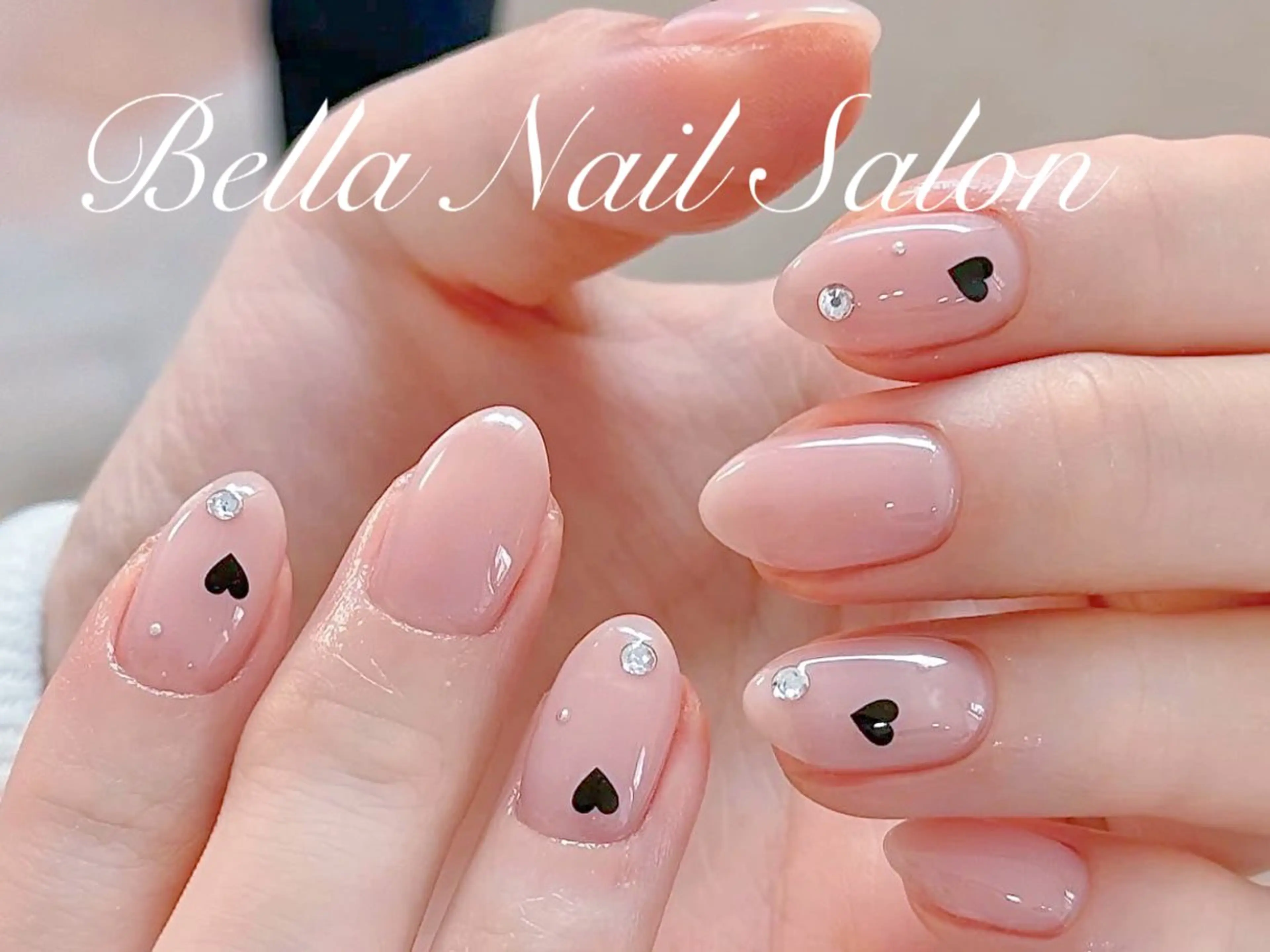 ネイル Bella Nail Salonパラジェルのネイルデザイン