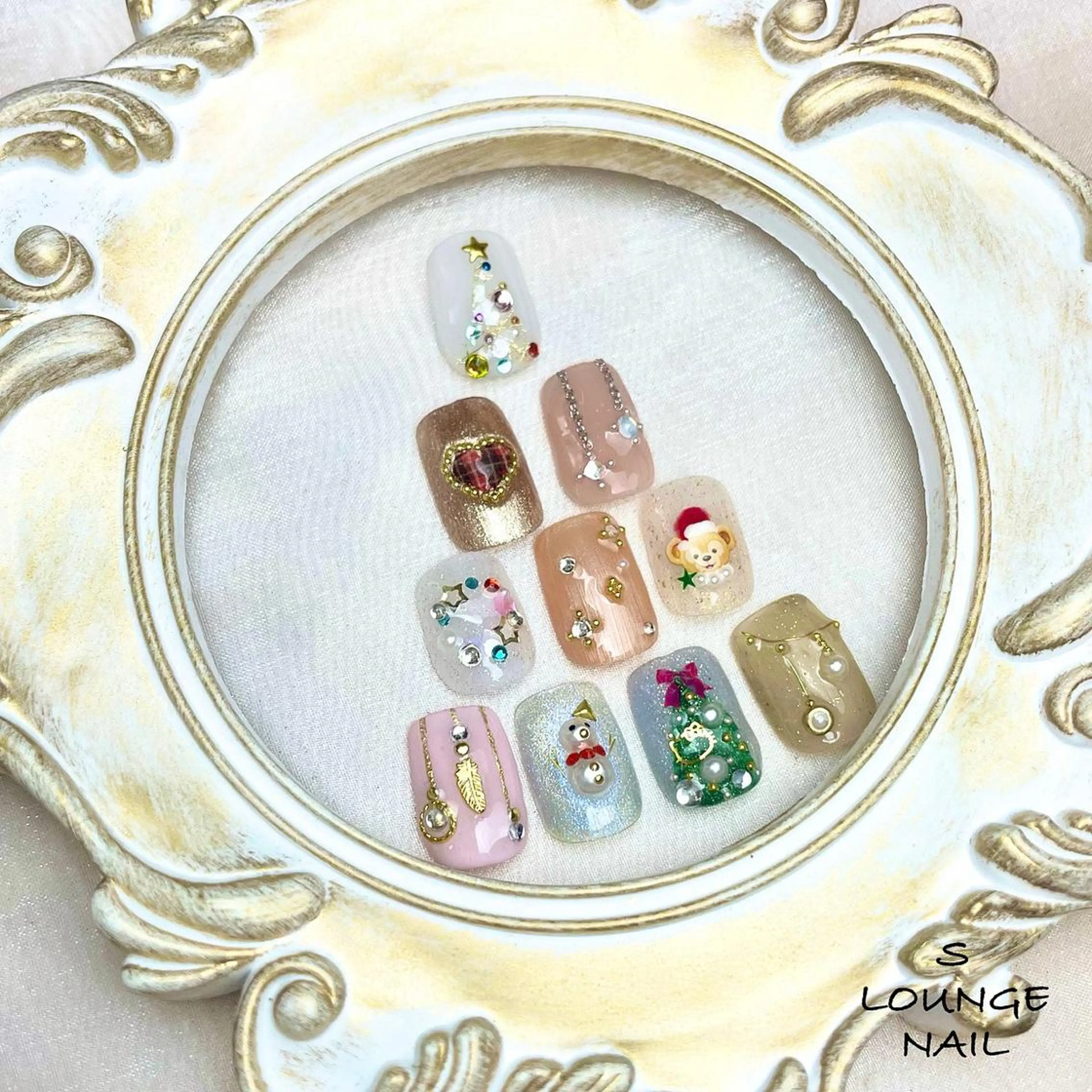 ネイル アートネイル ハンドネイル フットネイル S LOUNGE NAIL所属・パーツたくさん🍓 SUMIのネイルデザイン