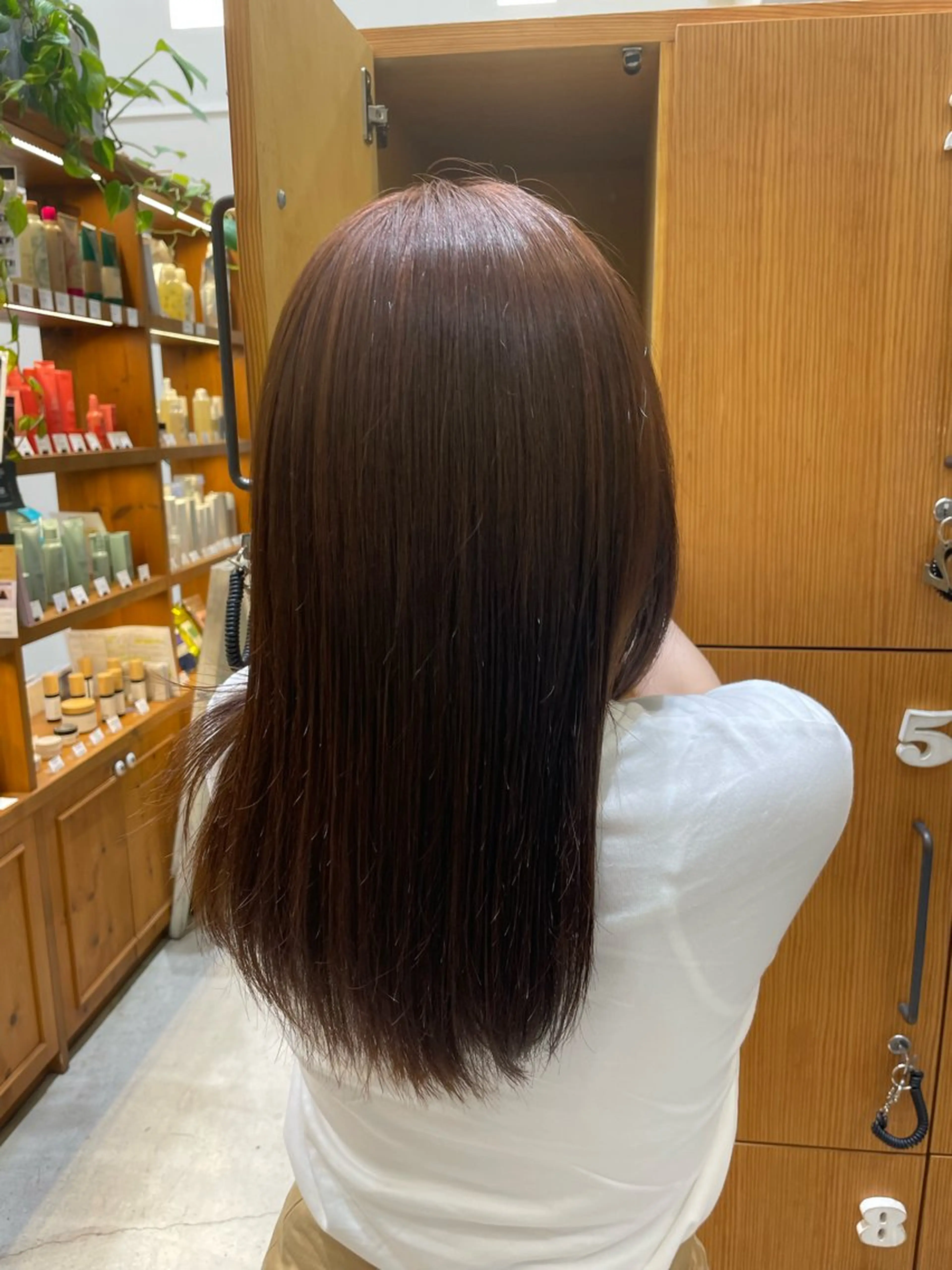 ミディアム 三宅 瑠偉のヘアスタイル