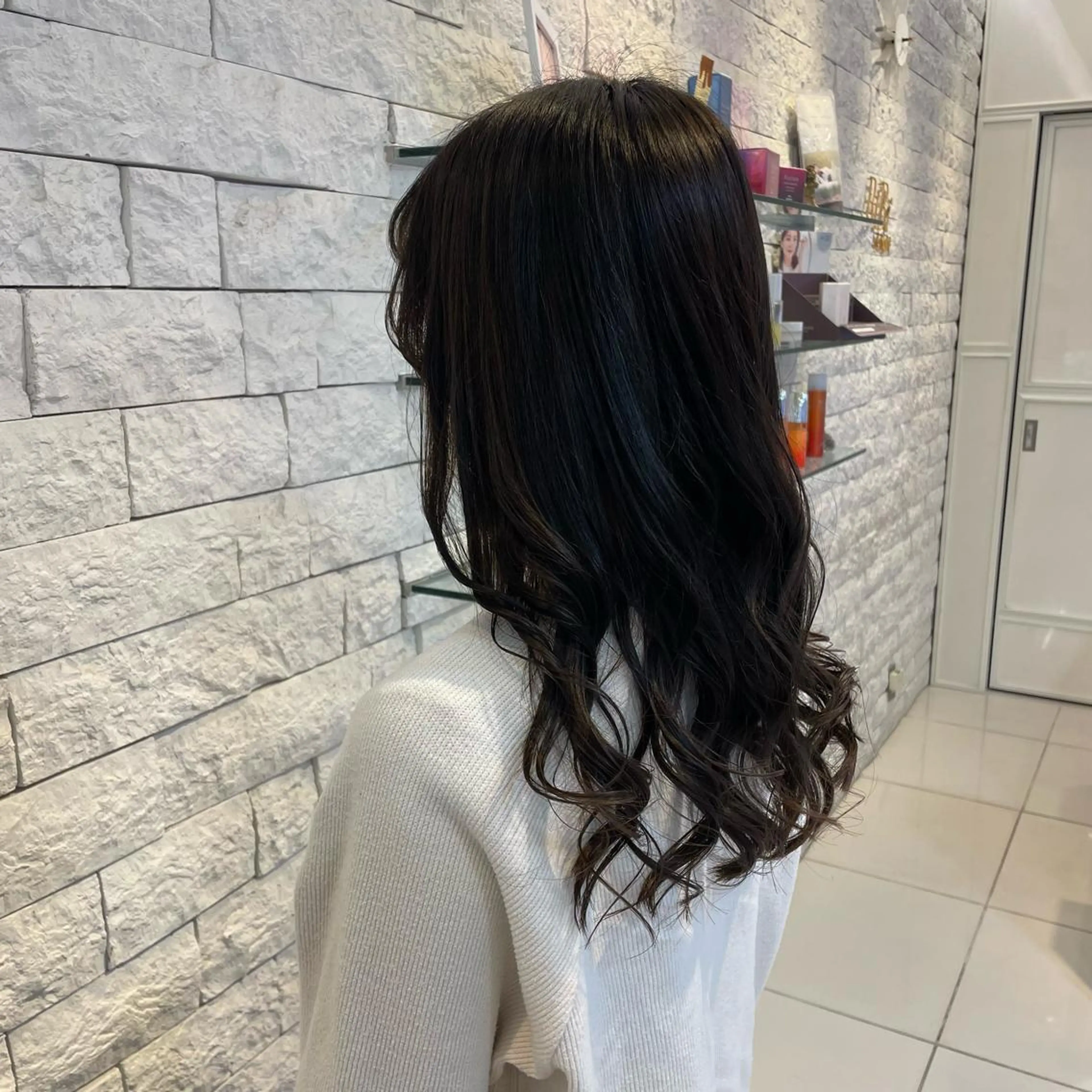 ロング BiBi  藪 菜月のヘアスタイル