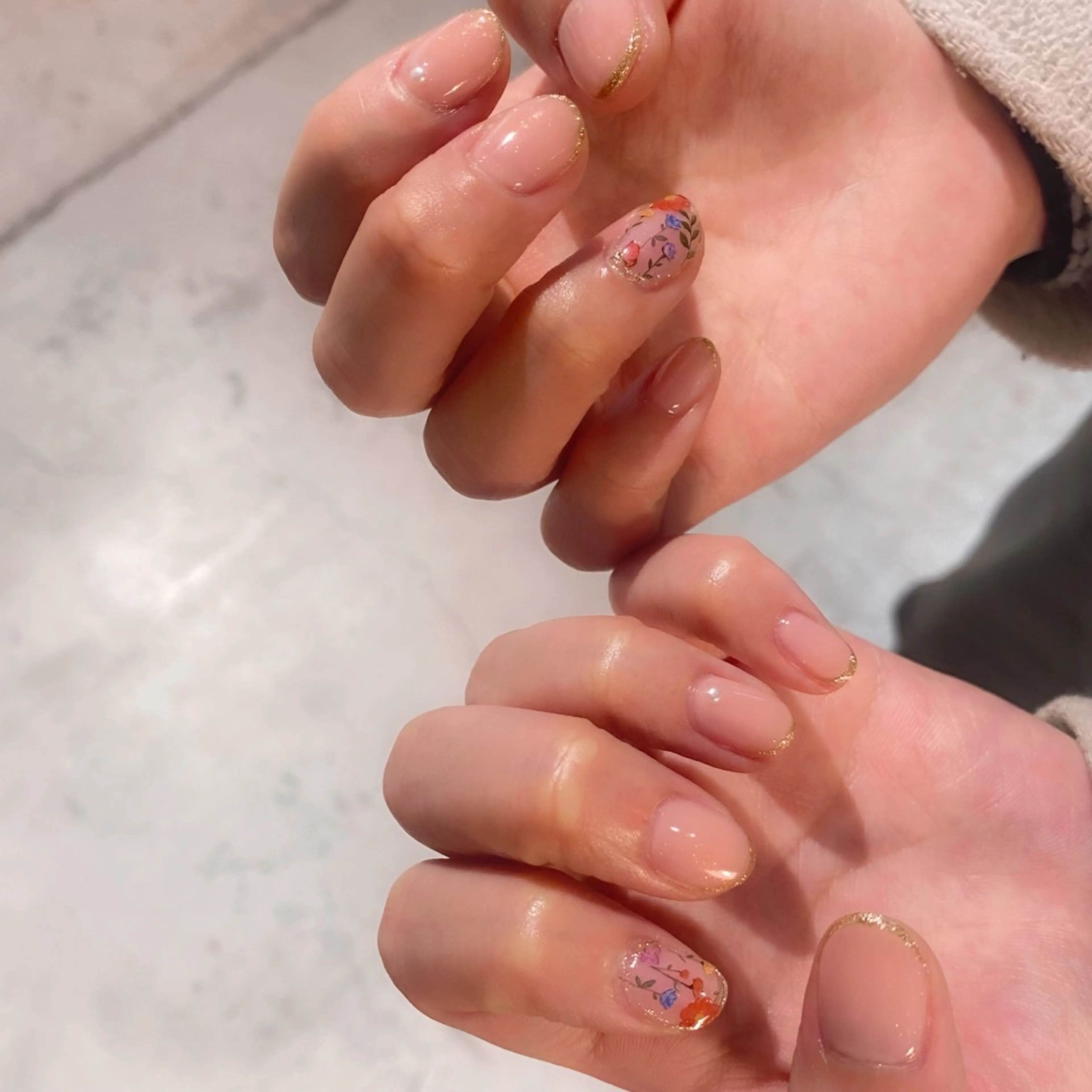 ネイル 全てパラベース💅 MIORA_琴乃のネイルデザイン