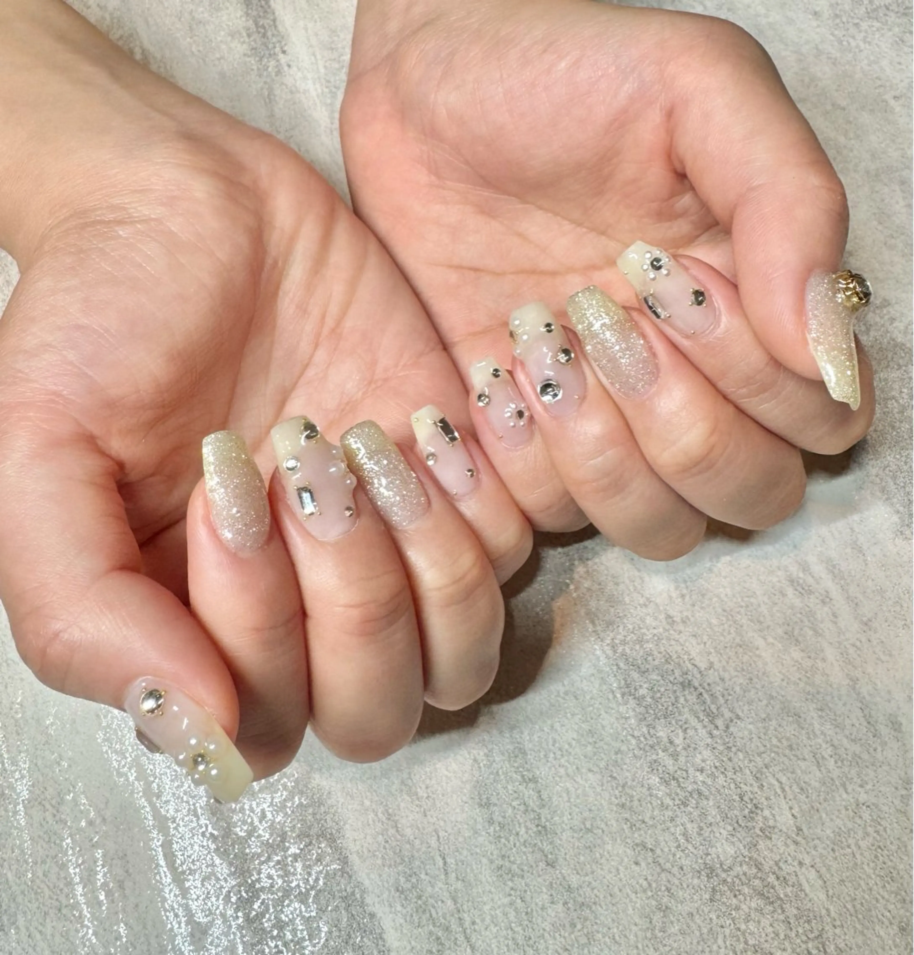 ネイル MIZUKI 🌏NEWWORLDのネイルデザイン