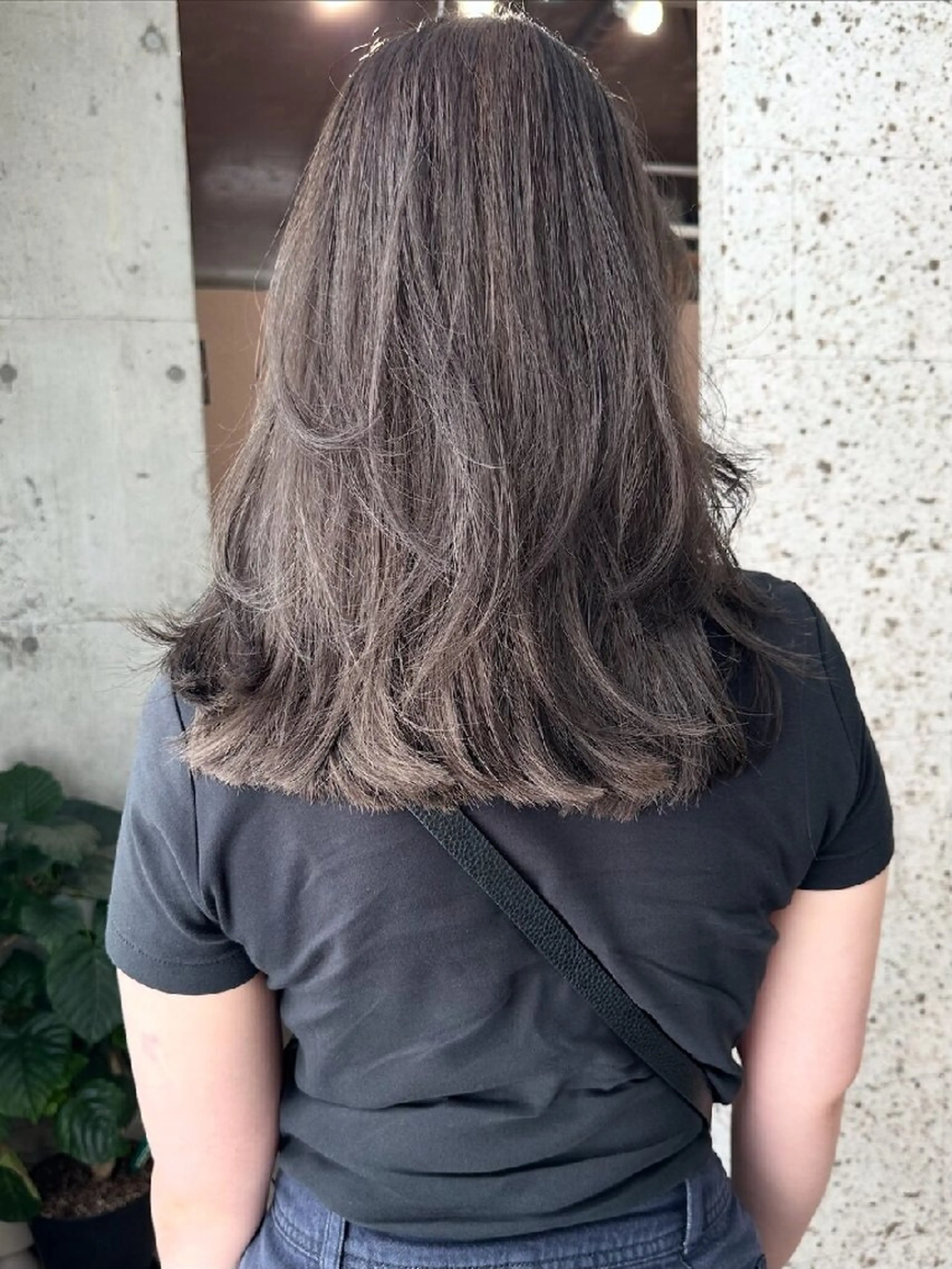 カラー ヘアアレンジ ブリーチ ダブルカラー グレージュ インナーカラー ブリーチなしカラー ヘアカラー mood 髪質改善 ダブルカラーのヘアスタイル
