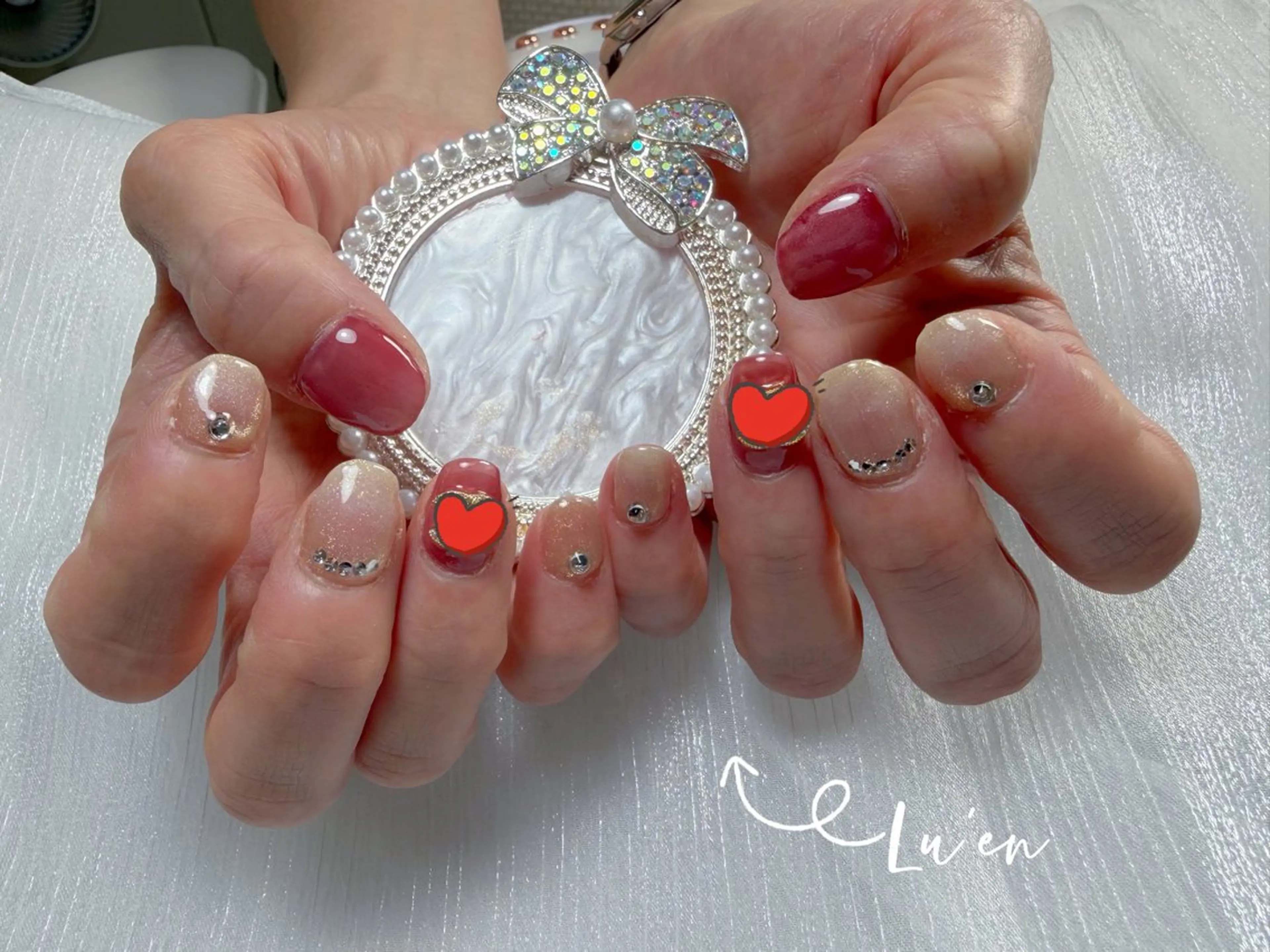 ネイル ファン ミンハンのネイルデザイン