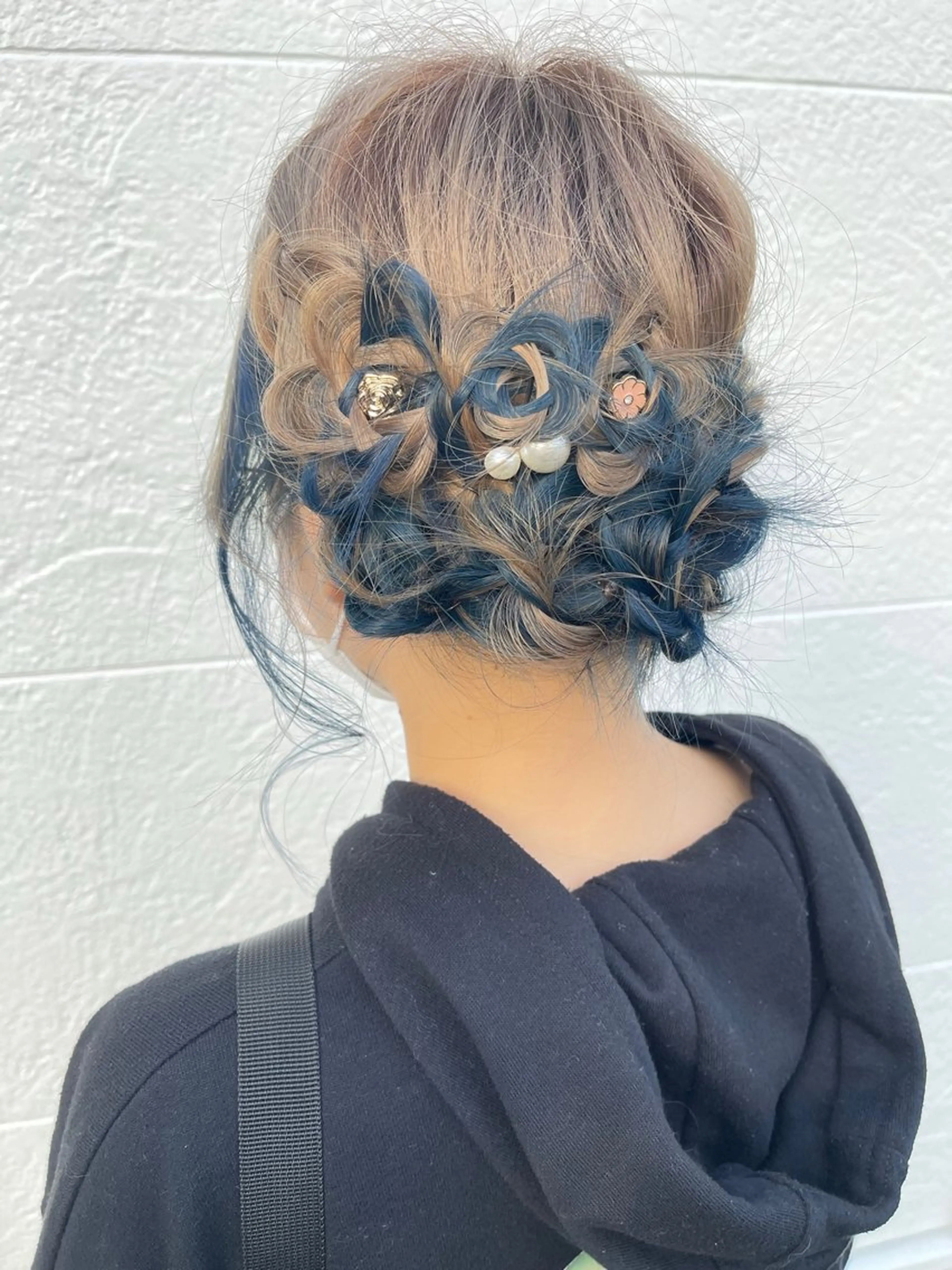 ミディアム 新宅 綾乃のヘアスタイル