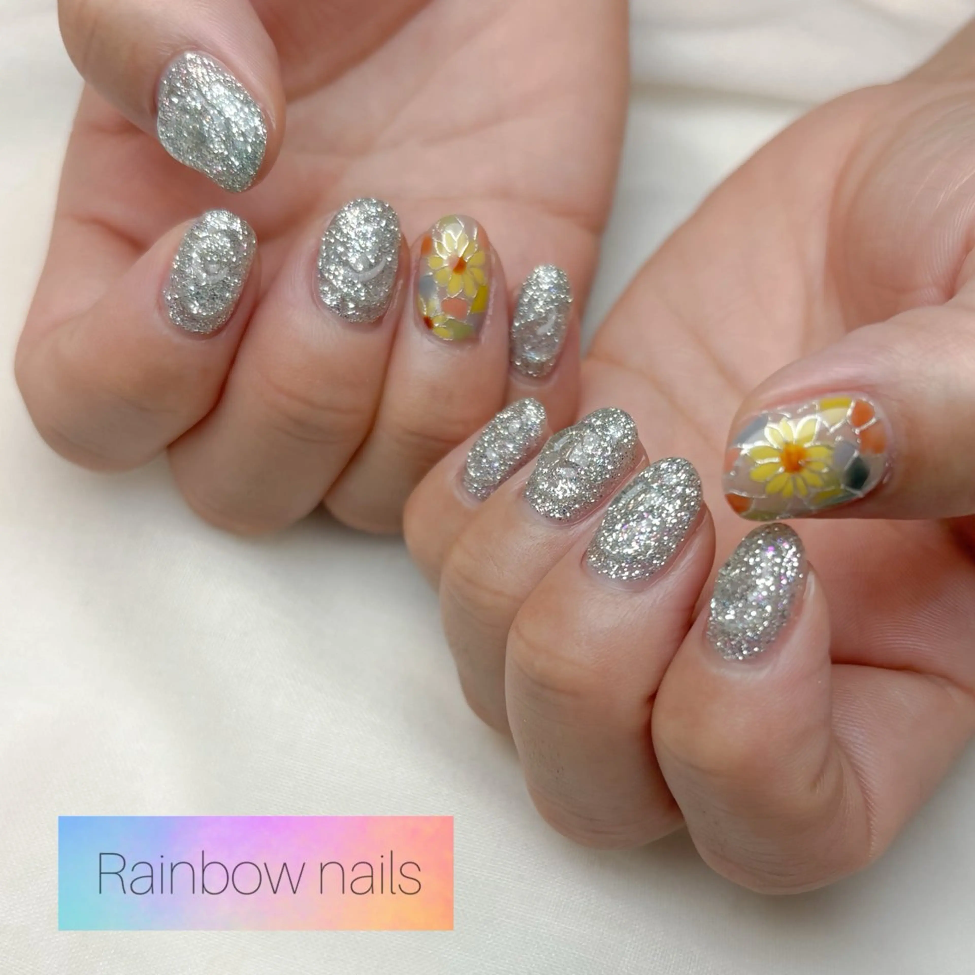 ネイル キラキラネイル ぷっくりネイル ハンドネイル Rainbow nailsくろちゃんのネイルデザイン