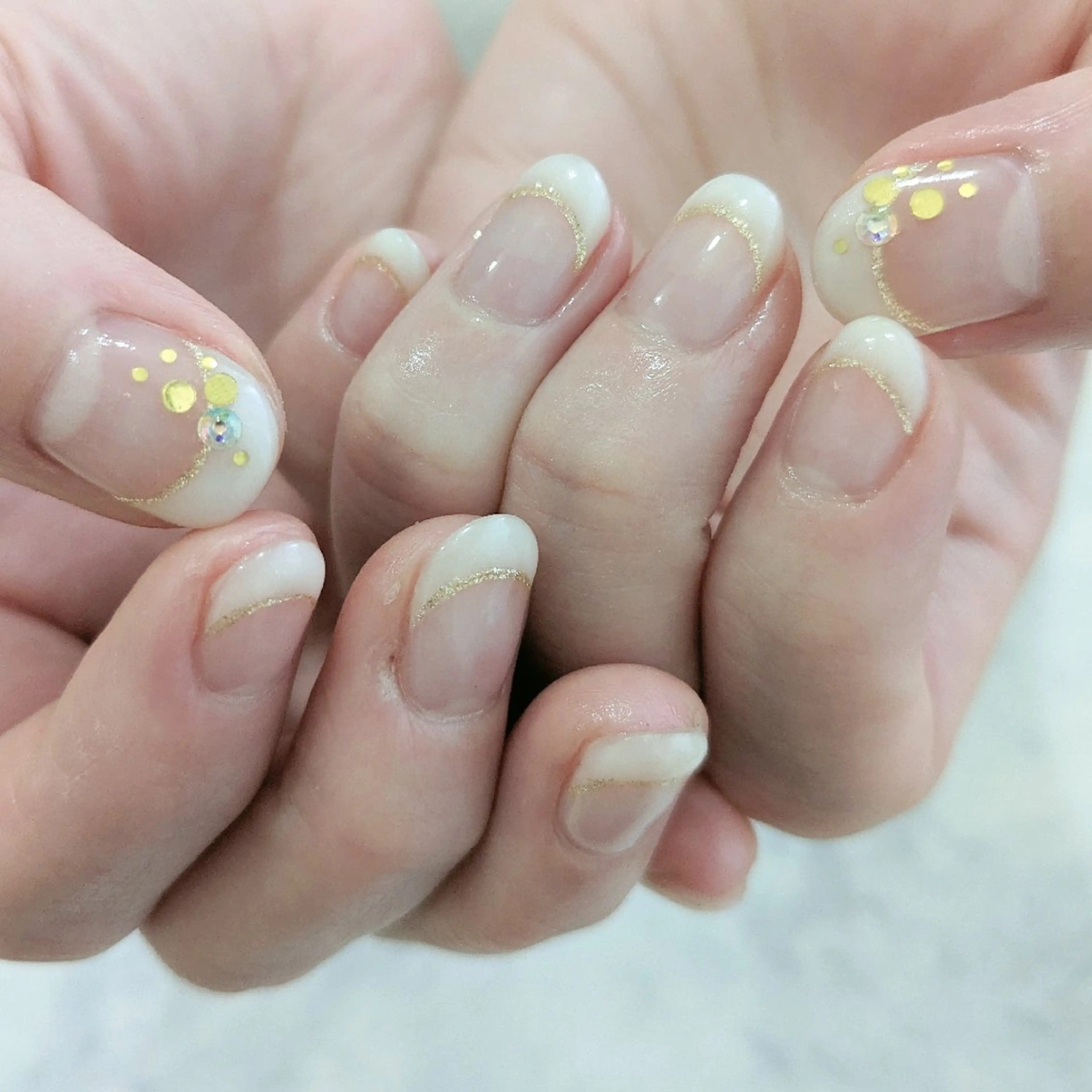 ネイル フレンチネイル Gerbera Nailistのネイルデザイン