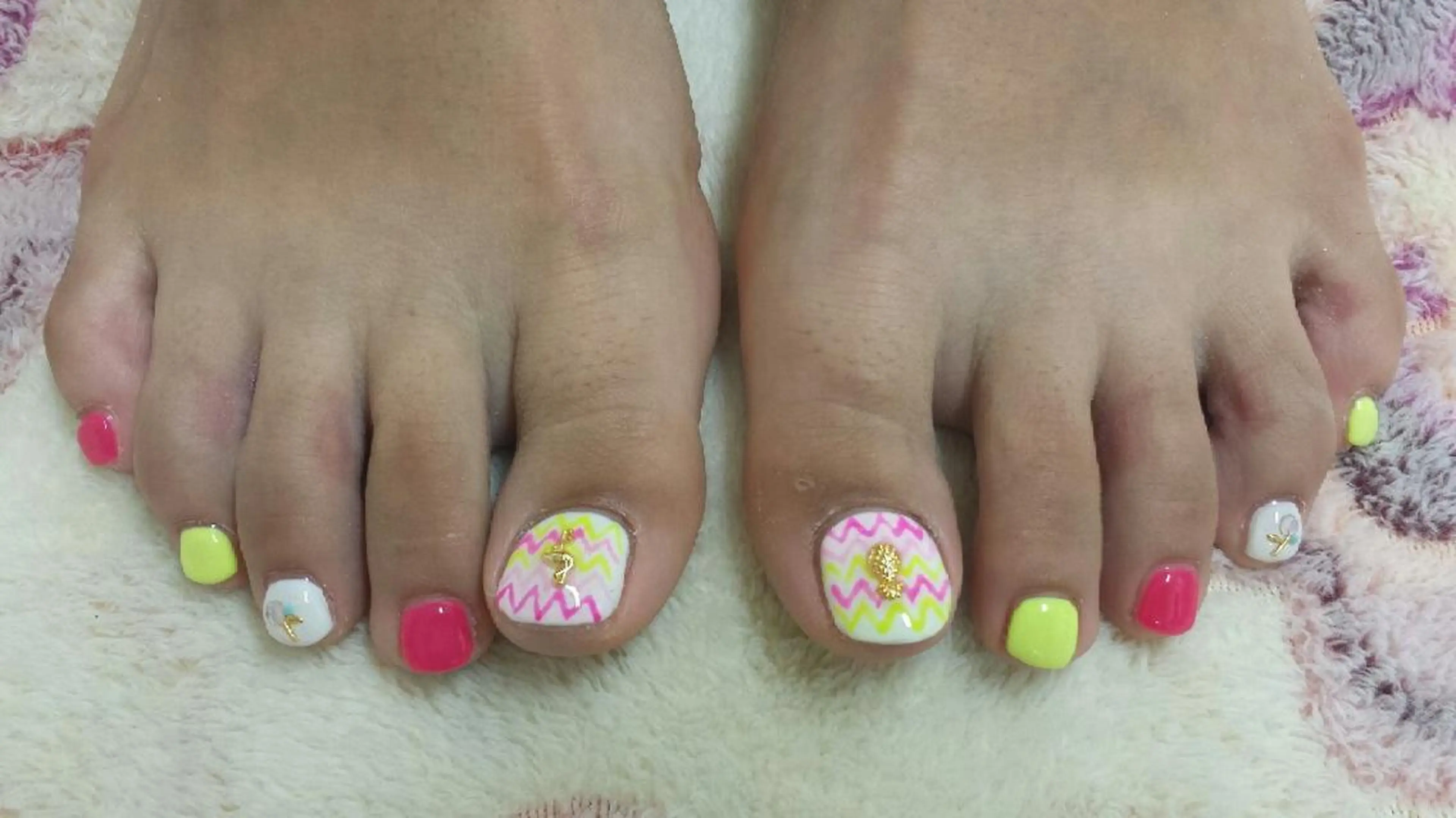 ネイル 河野ちえ (雑誌掲載サロン)のネイルデザイン