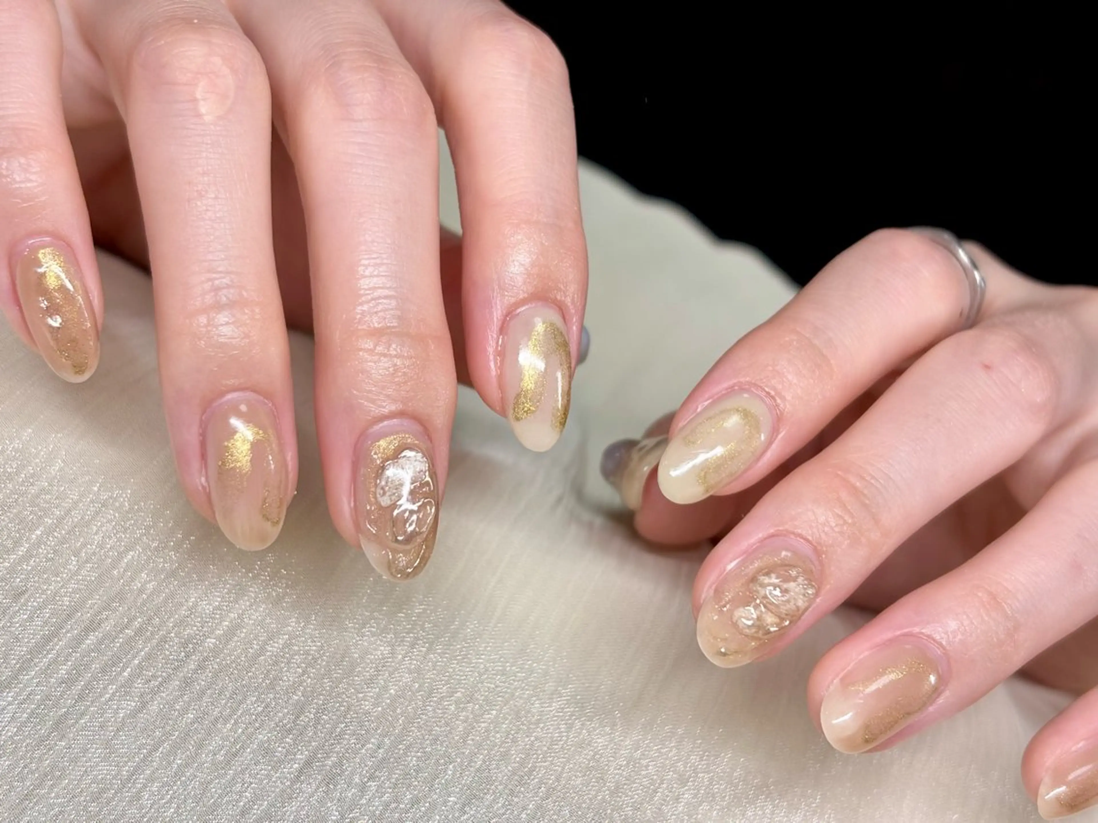 ネイル ニュアンスネイル ハンドネイル ハンドケア ETE LUNA NAILのネイルデザイン