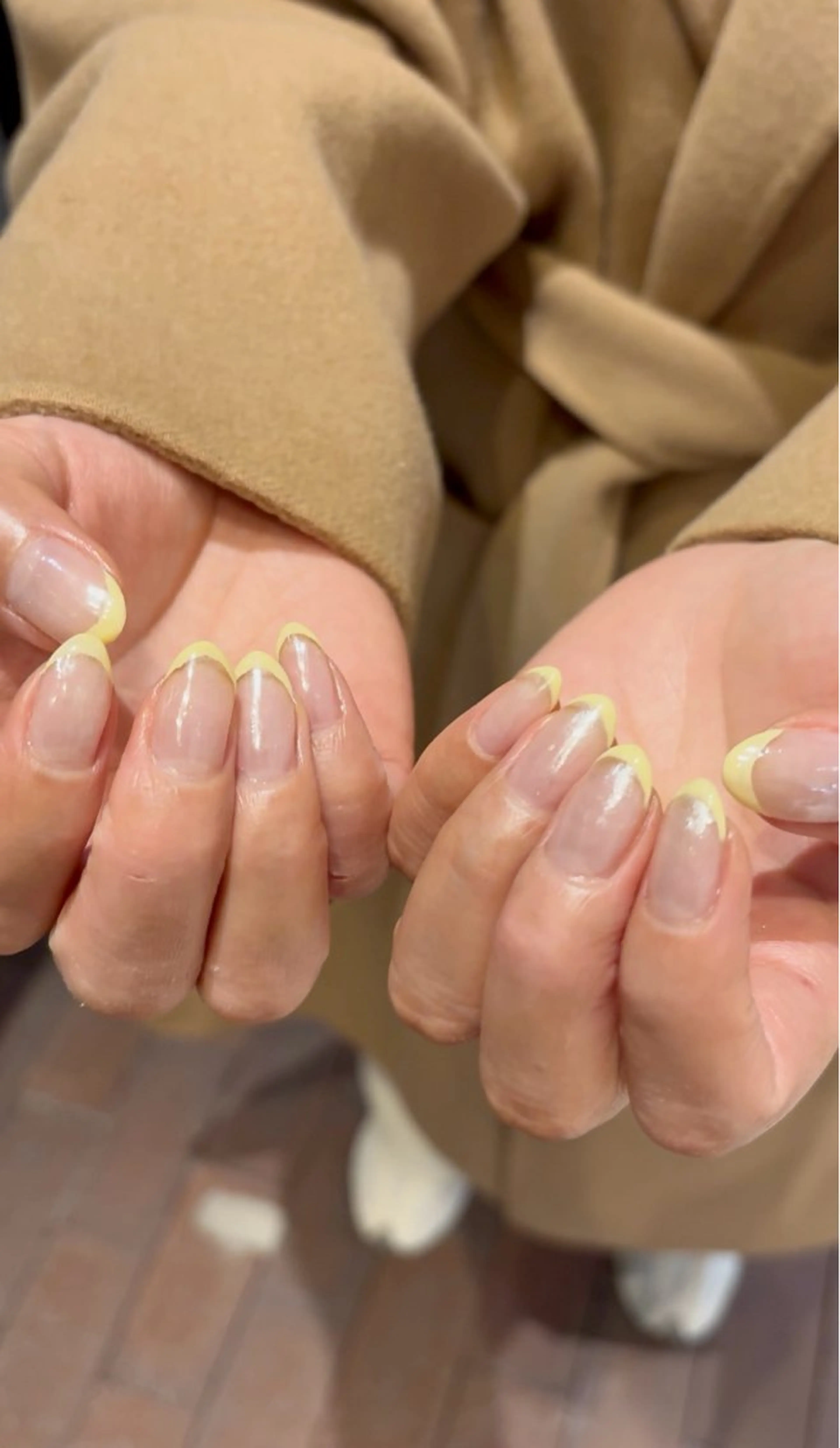 ネイル フレンチネイル 黄色 モンタナ nailのネイルデザイン