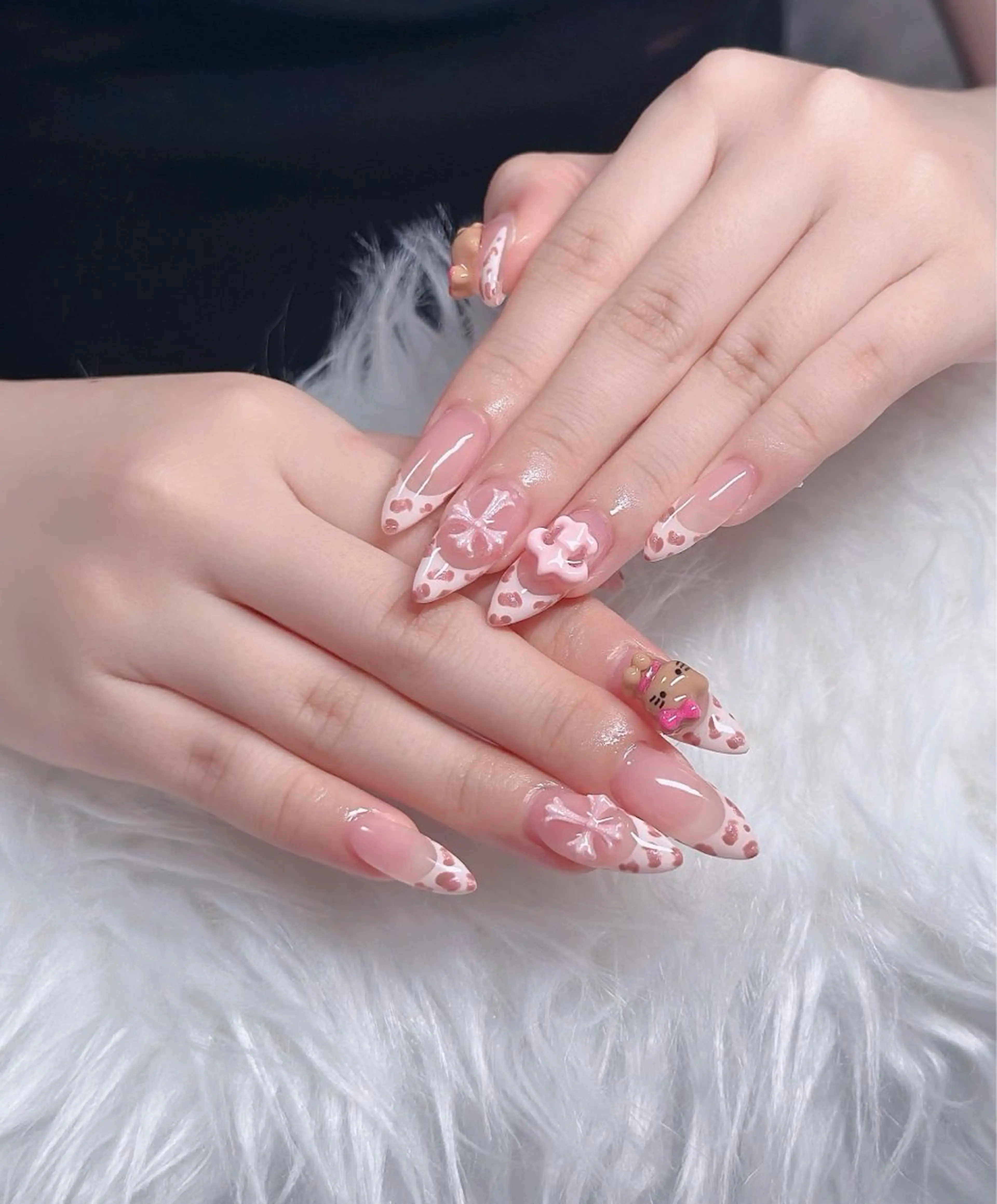 ネイル オーロラネイル フレンチネイル ジェルネイル ハロウィン 韓国ネイル ハンドネイル H.baby Nail Salonのネイルデザイン