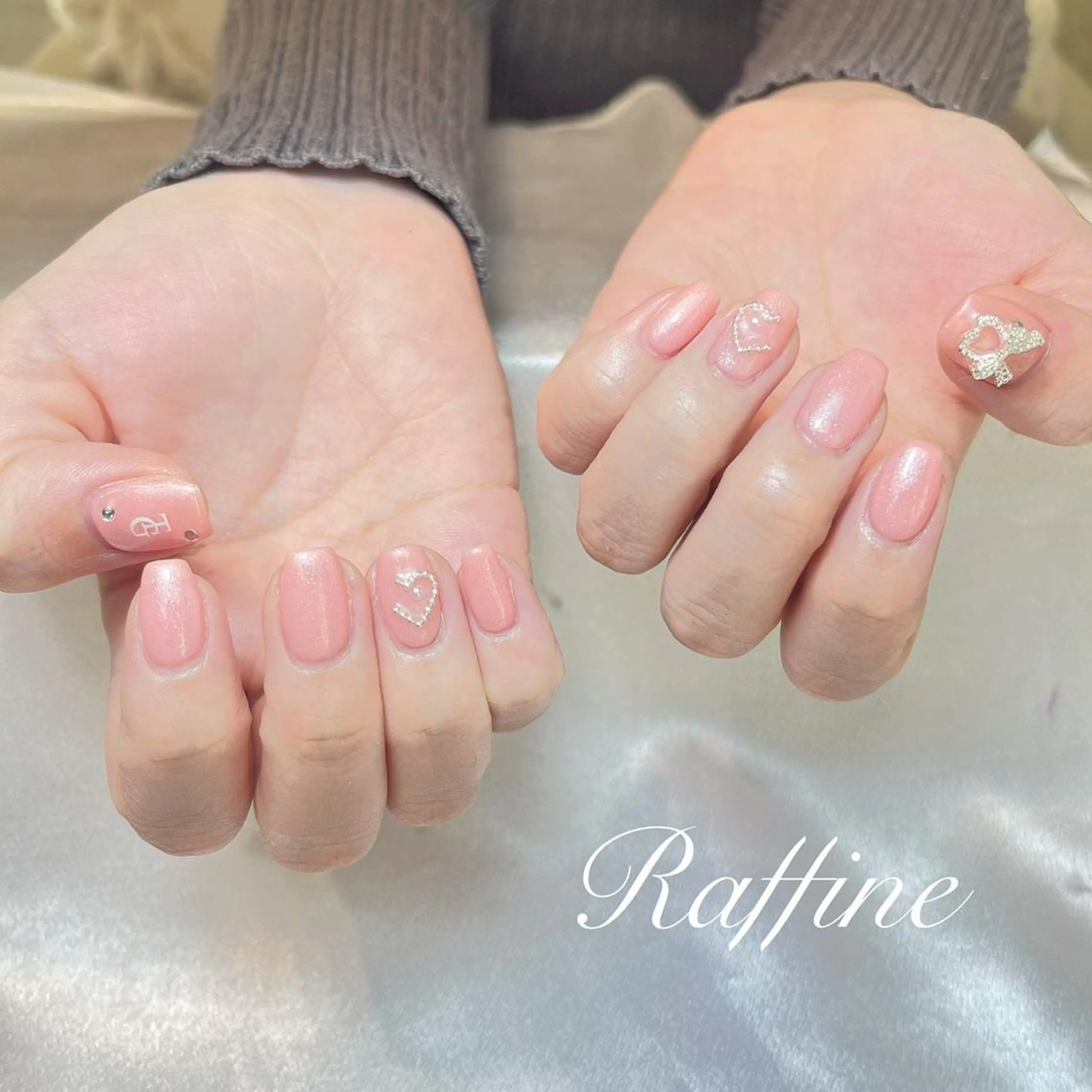 ネイル RAFFINE haru🦋🩵のネイルデザイン
