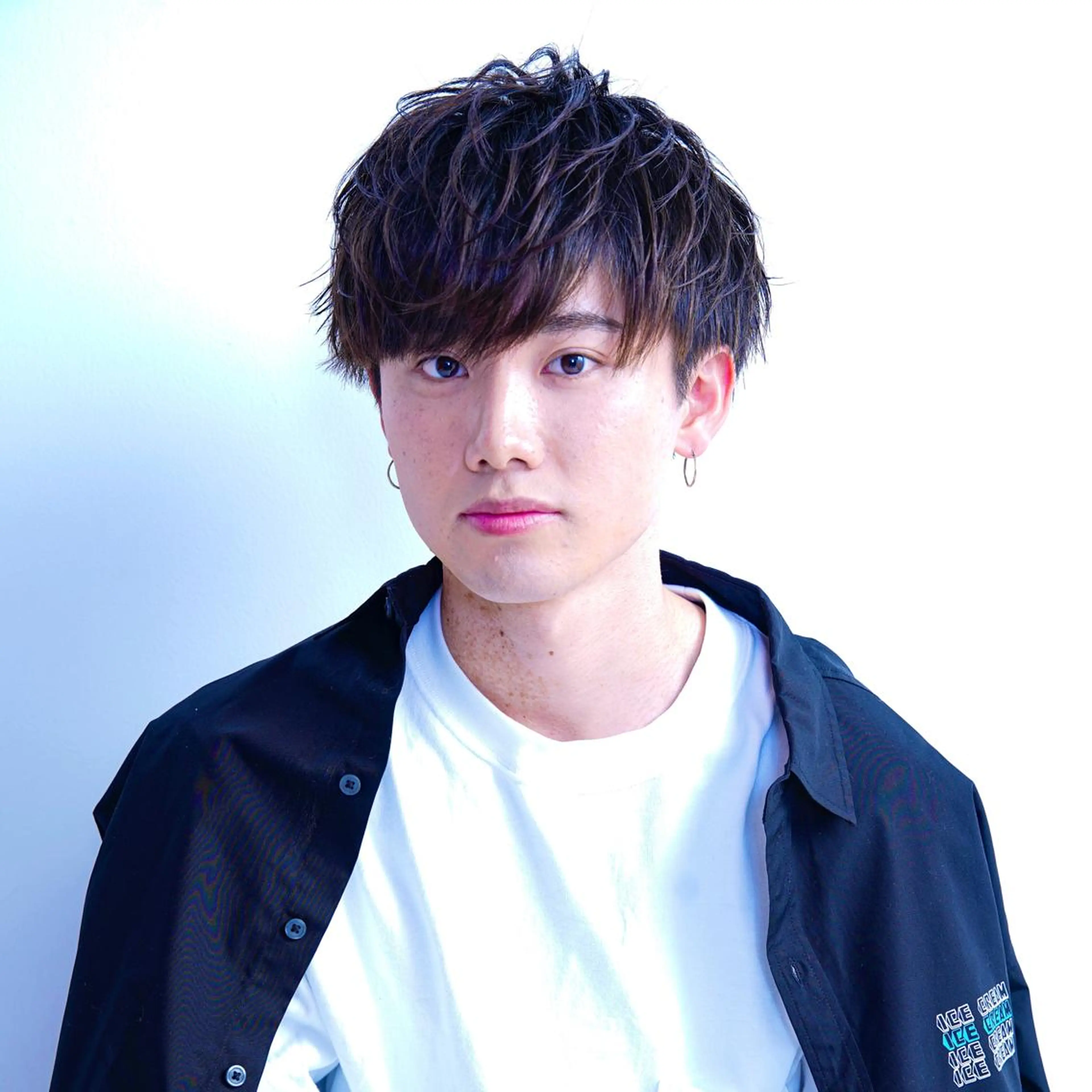 カラー パーマ メンズ カット ヘアカラー トリートメント スパイラル波巻き パーマ井本汰壱のヘアスタイル