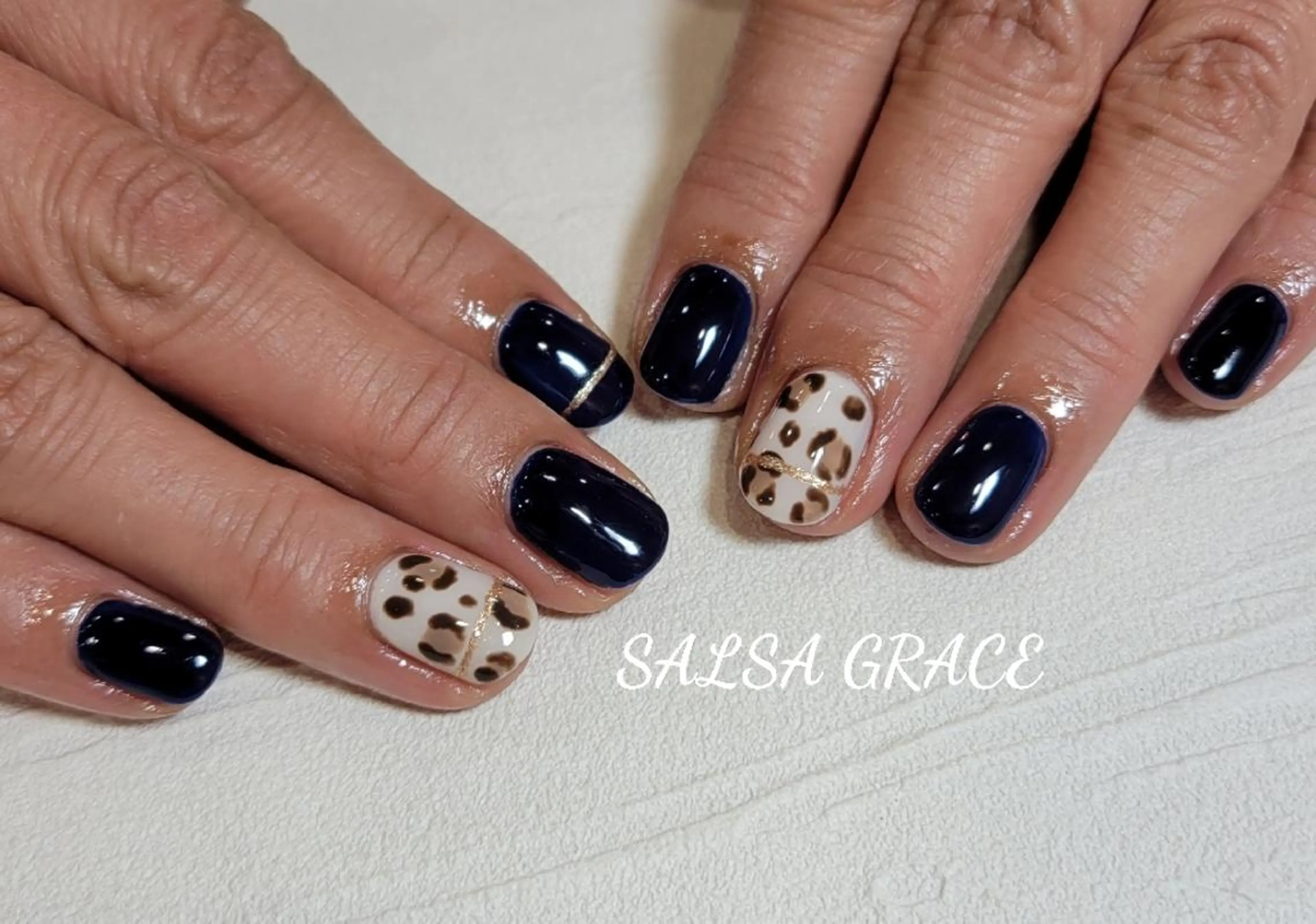 ネイル アニマル柄 ネイビー 武藤 公美のネイルデザイン