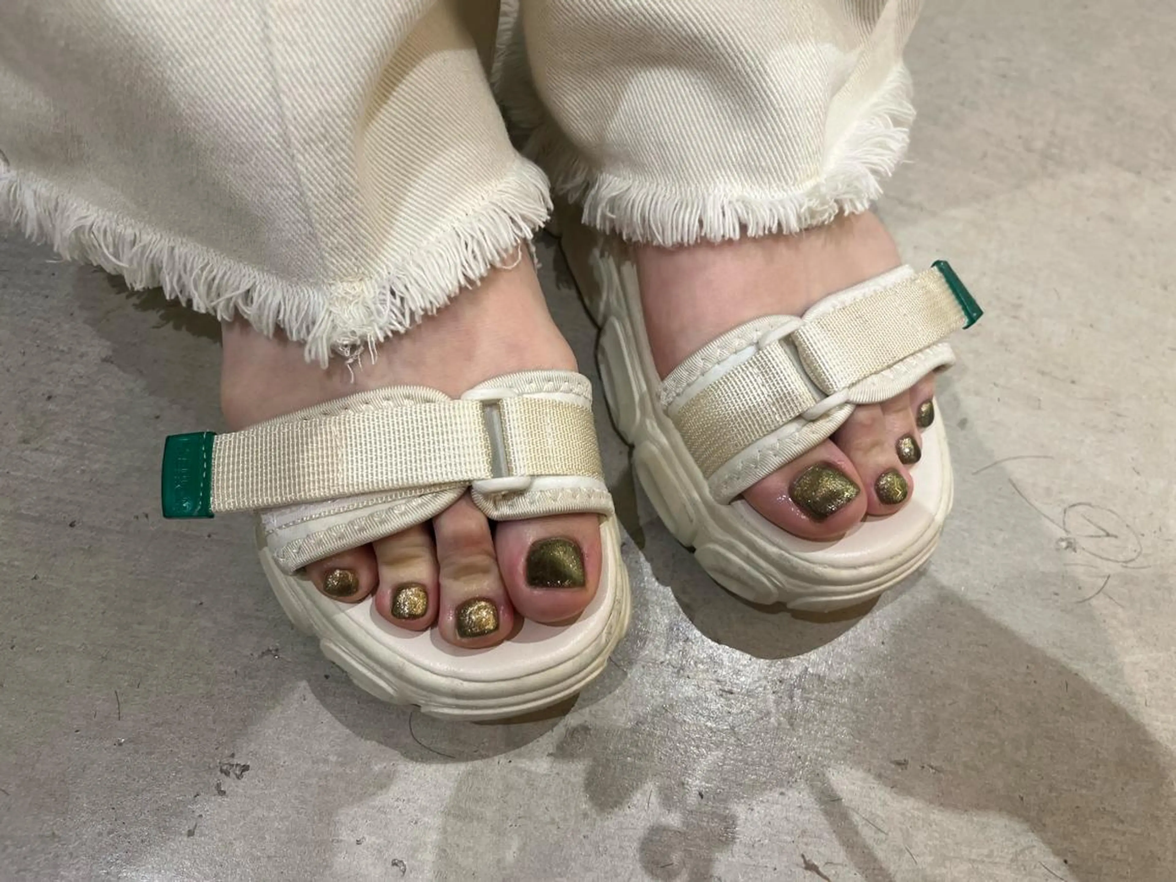 ネイル マグネットネイル aloalo MIKAのネイルデザイン