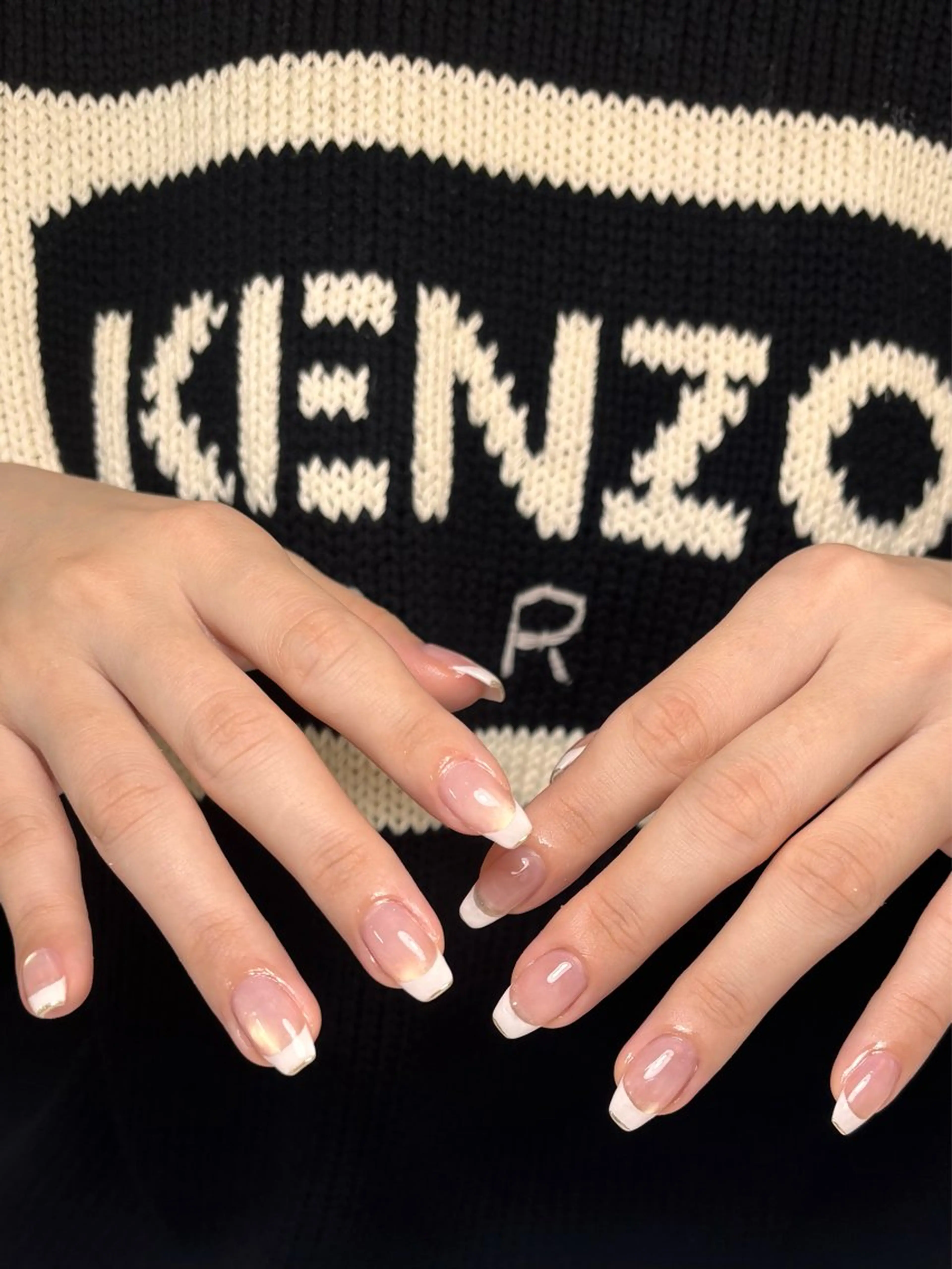 ネイル フレンチネイル マグネットネイル ミラーネイル ホワイト ハンドネイル is.nail 🌷sonokoのネイルデザイン
