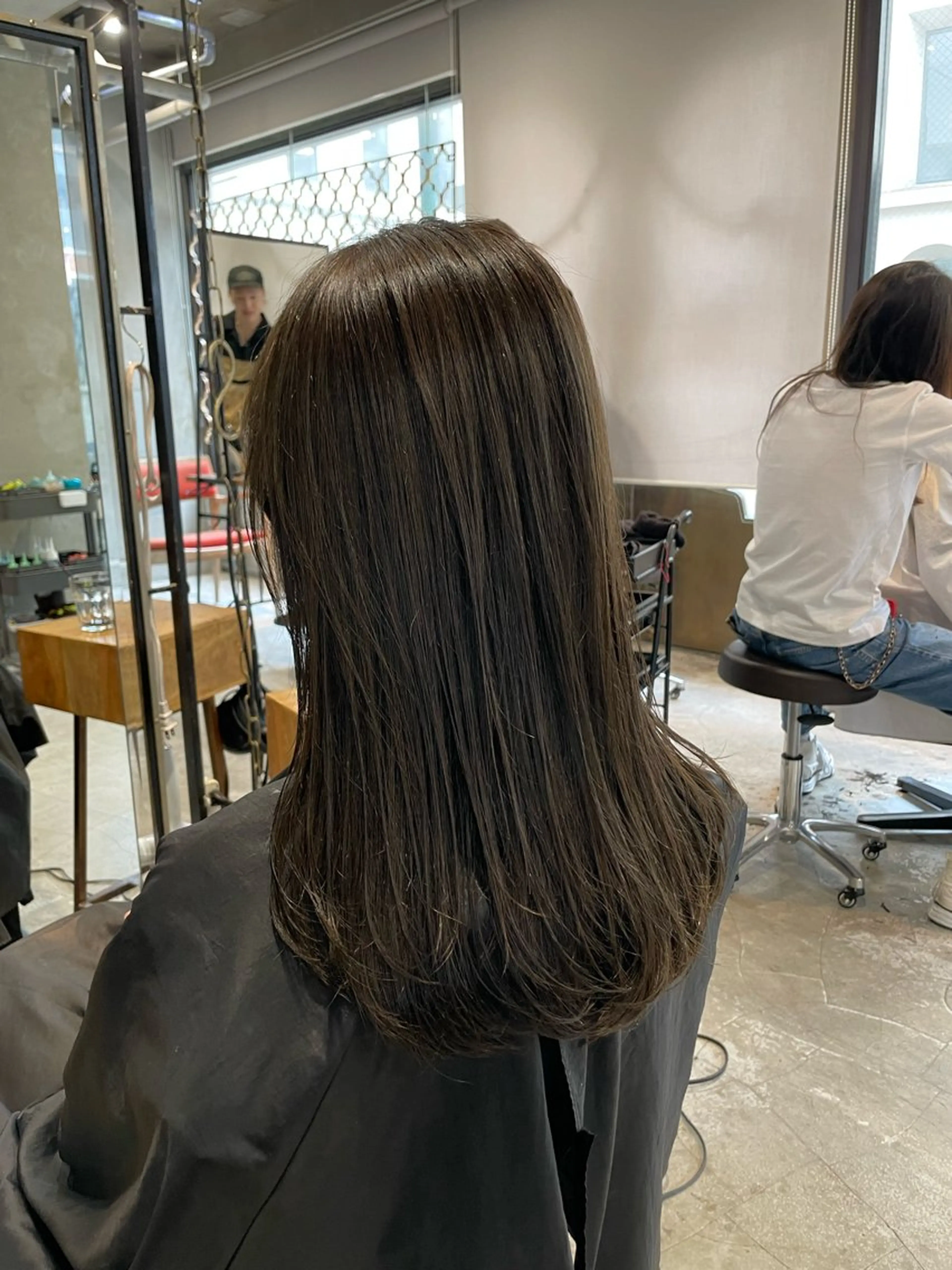 セミロング カラー ヘアアレンジ カット ヘアカラー トリートメント 美髪/透明感/レイヤ ーTATSUKI☘️のヘアスタイル