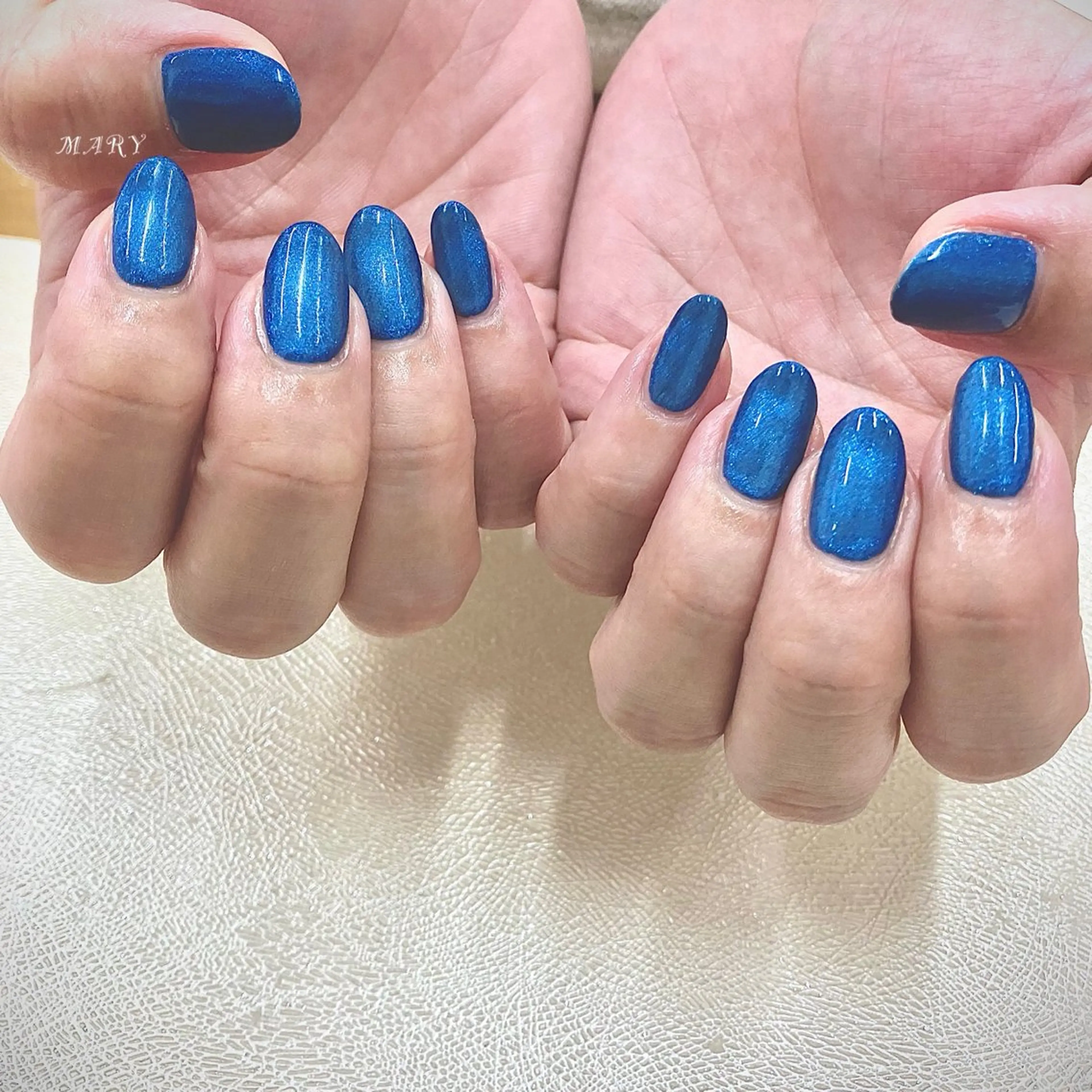 ネイル ブルー キラキラネイル マグネットネイル ニュアンスネイル ワンカラーネイル Mary nail所属・Mary nail .narumiのネイルデザイン