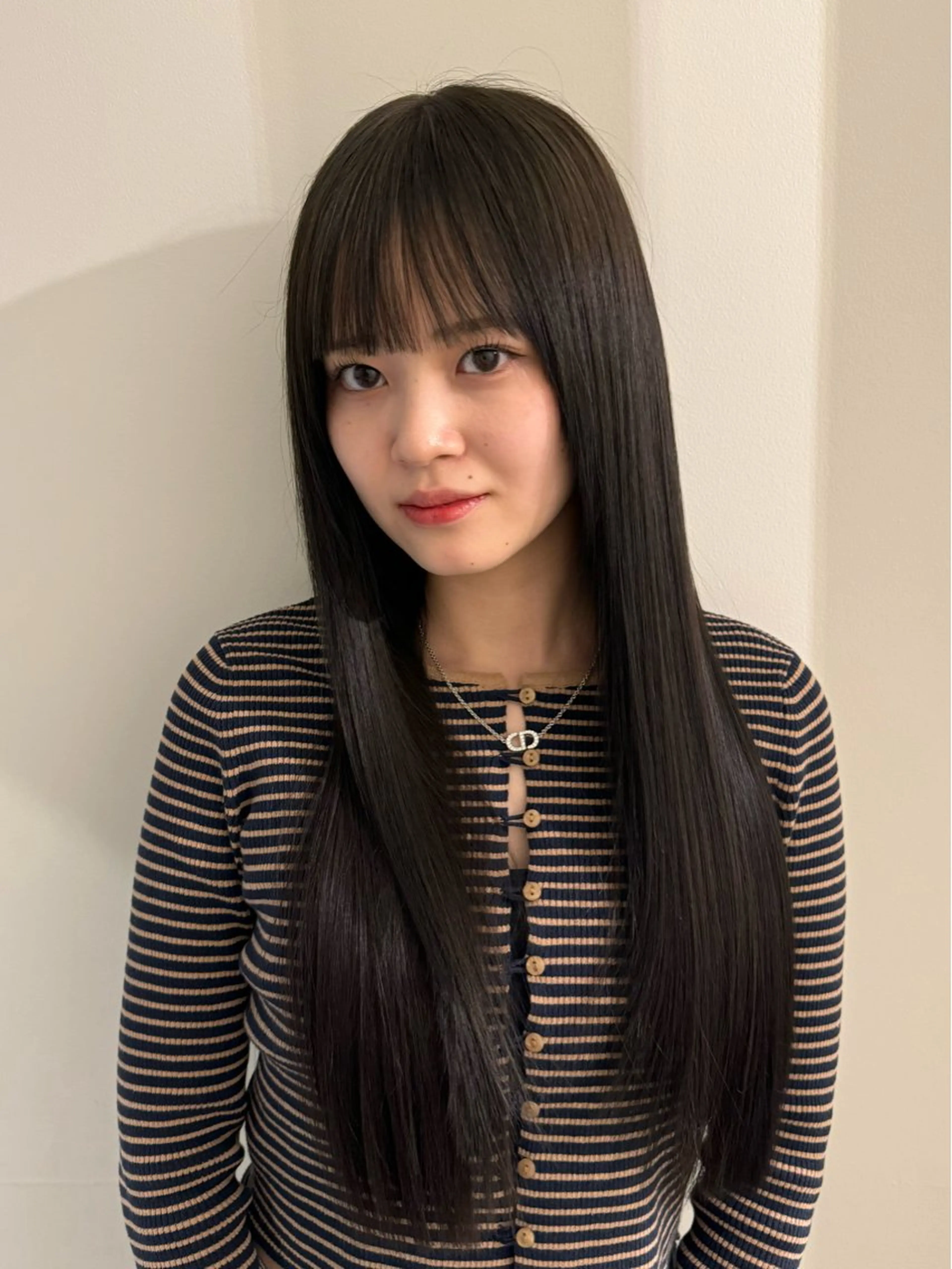 ロング カラー 内沼 恵留菜のヘアスタイル