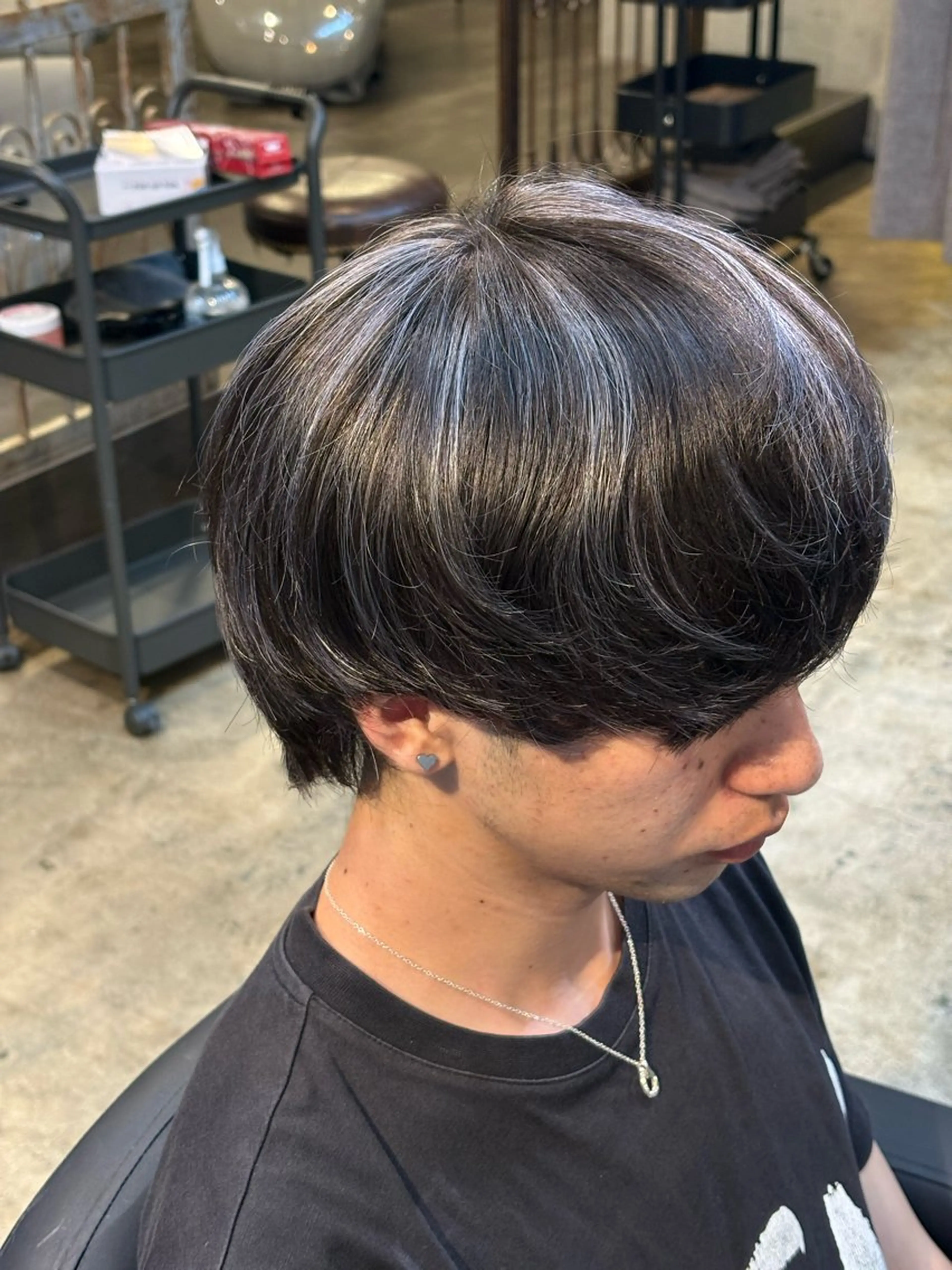ミディアム カラー メンズサロン soshiのヘアスタイル