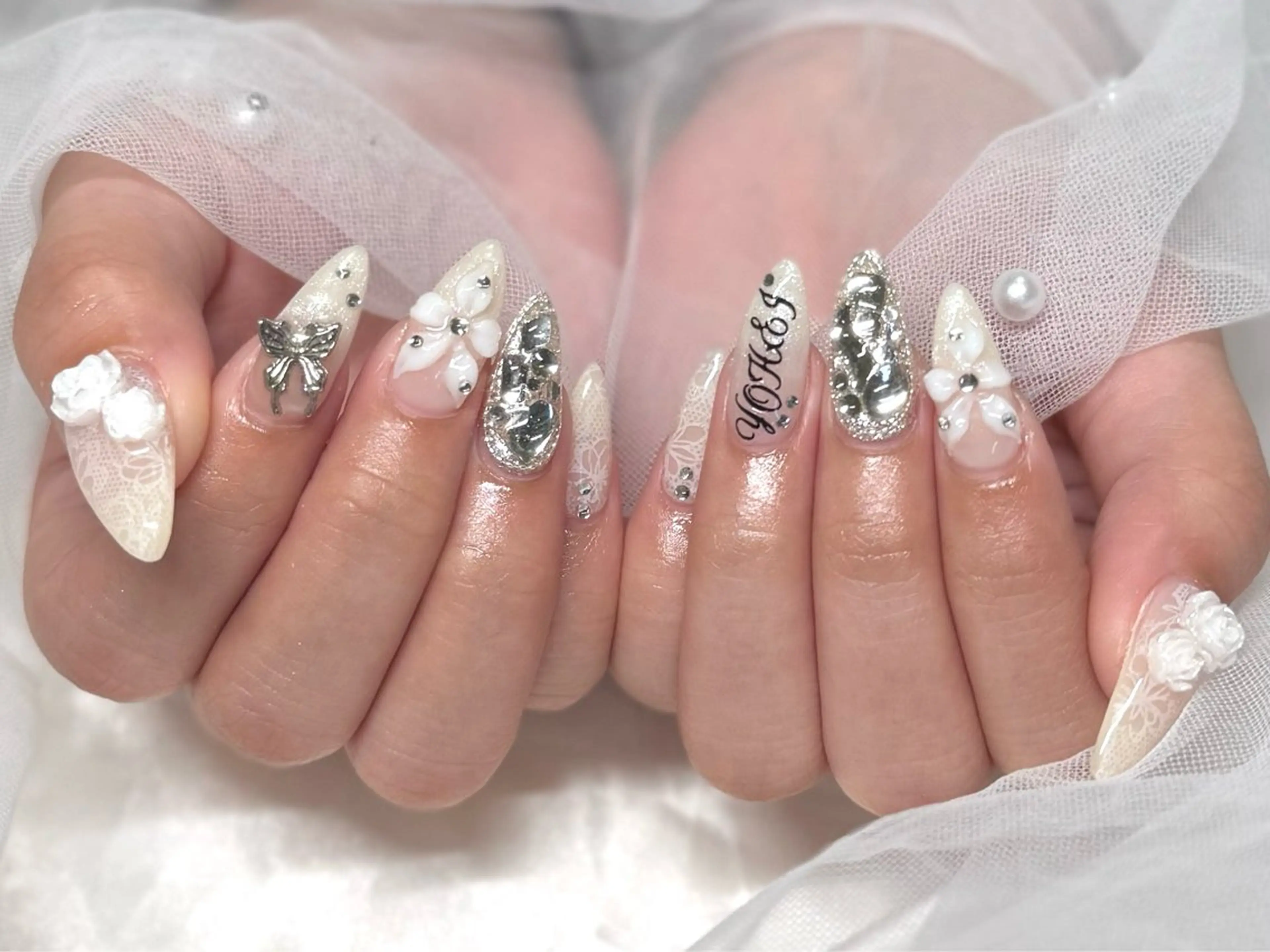 ネイル ハンドネイル Roi〈ロワ〉 Yume🎀のネイルデザイン