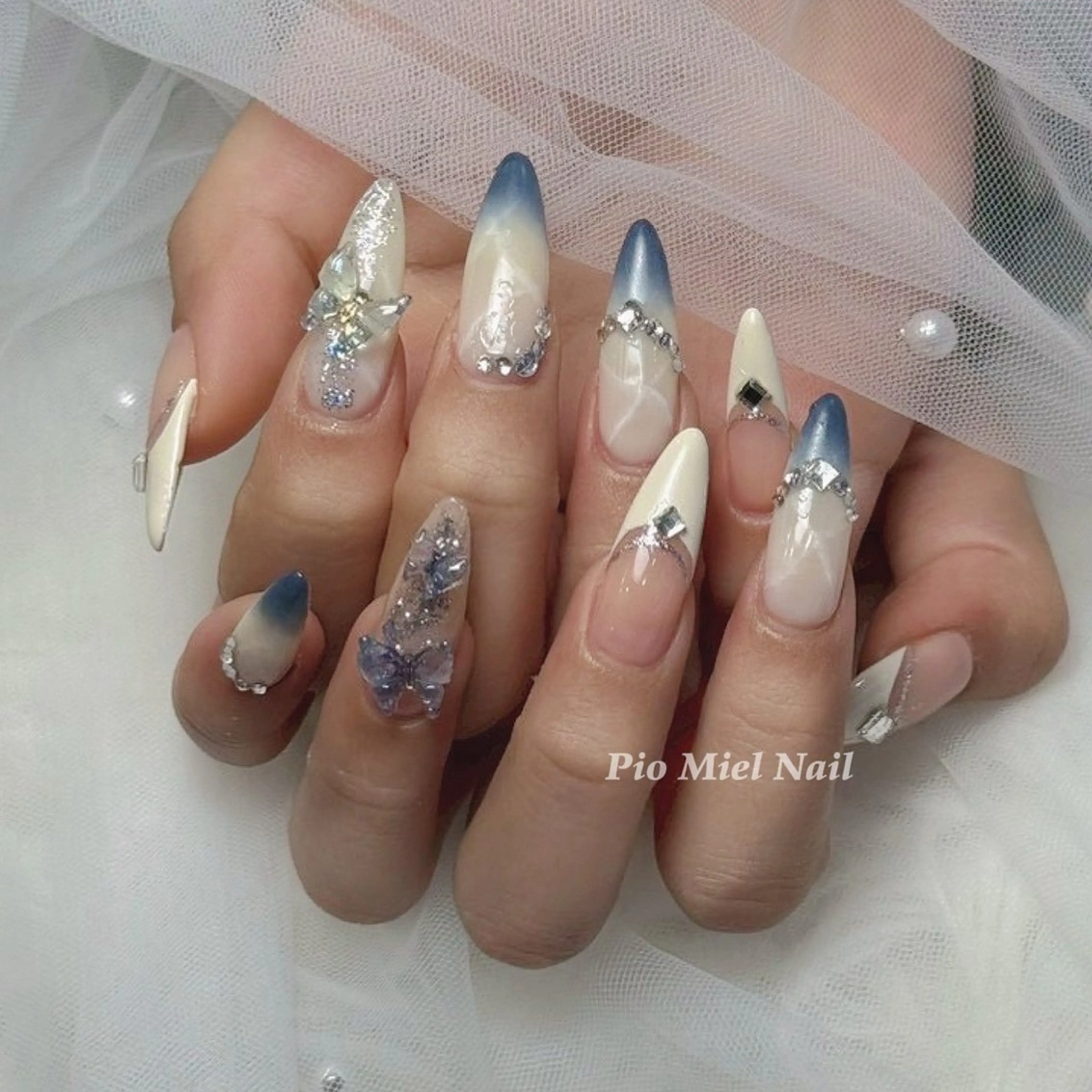 ネイル ハンドネイル HANA 長さだしのネイルデザイン