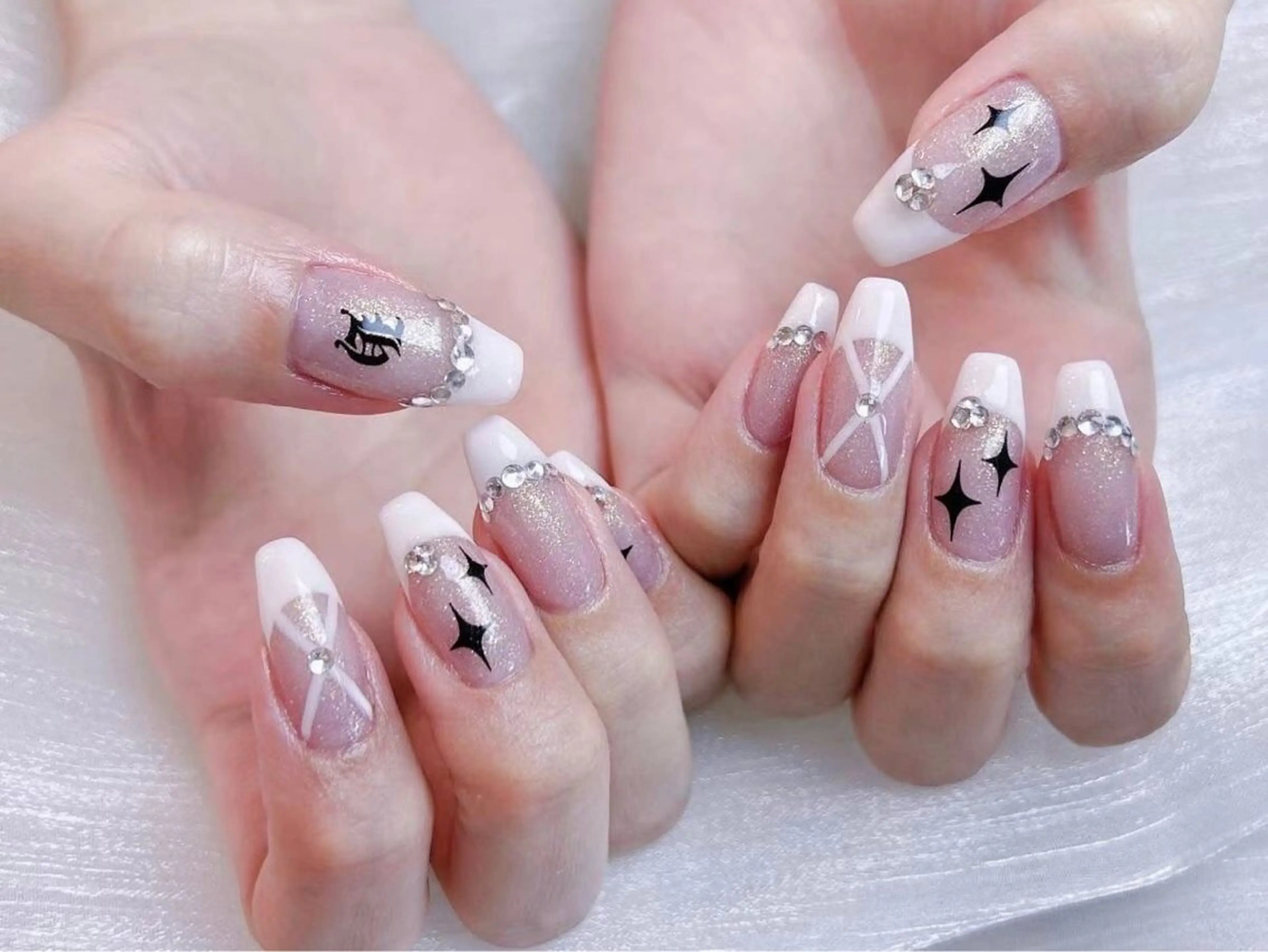 ネイル アートネイル フラワーネイル フットネイル フレンチネイル ジェルネイル Babarla　Nail　Salon所属・babarla Nailのネイルデザイン