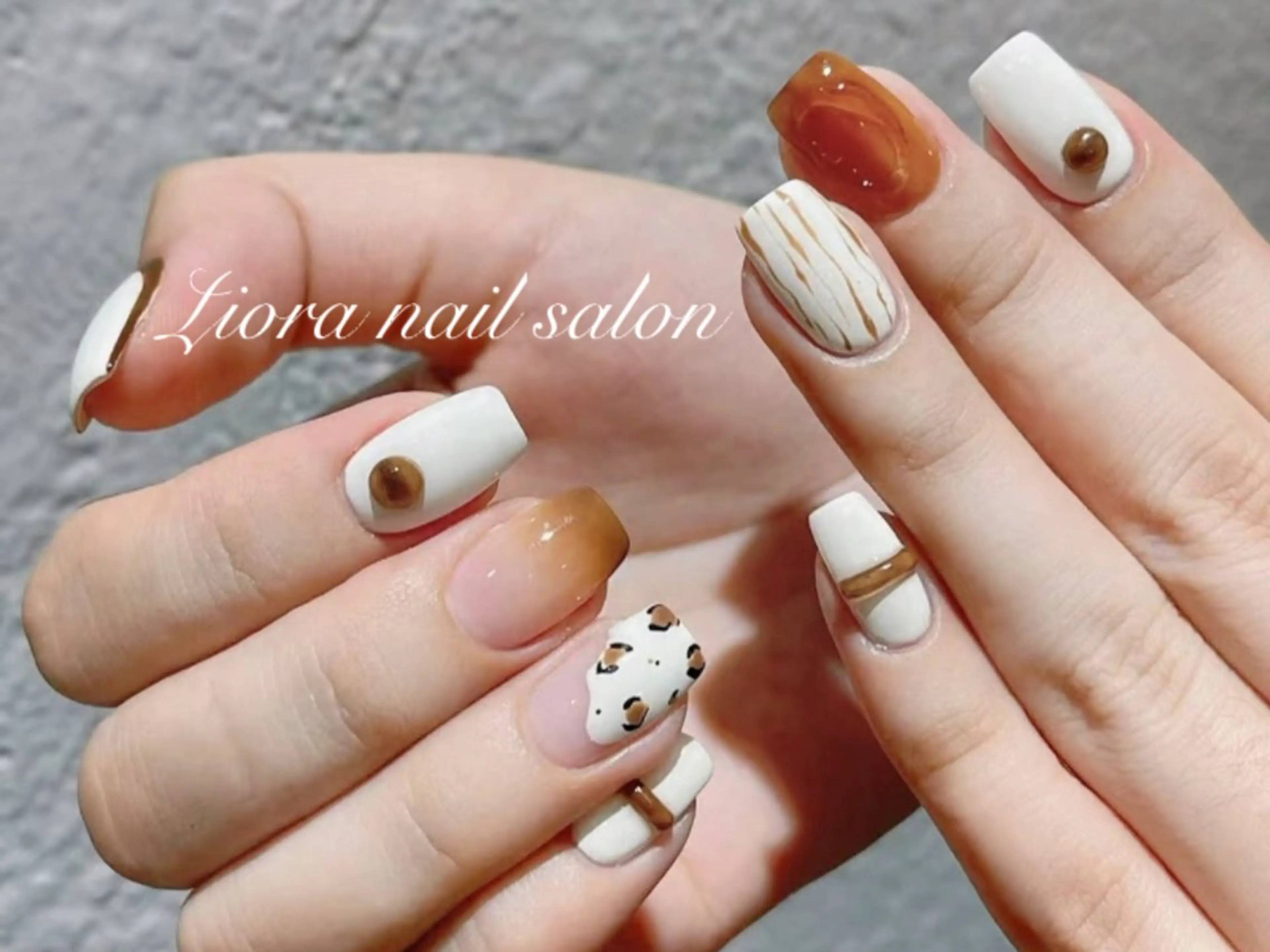 ネイル フレンチネイル ジェルネイル ガーリー グラデーション キラキラネイル ハンドネイル Liora nail スカルプ専門店のネイルデザイン