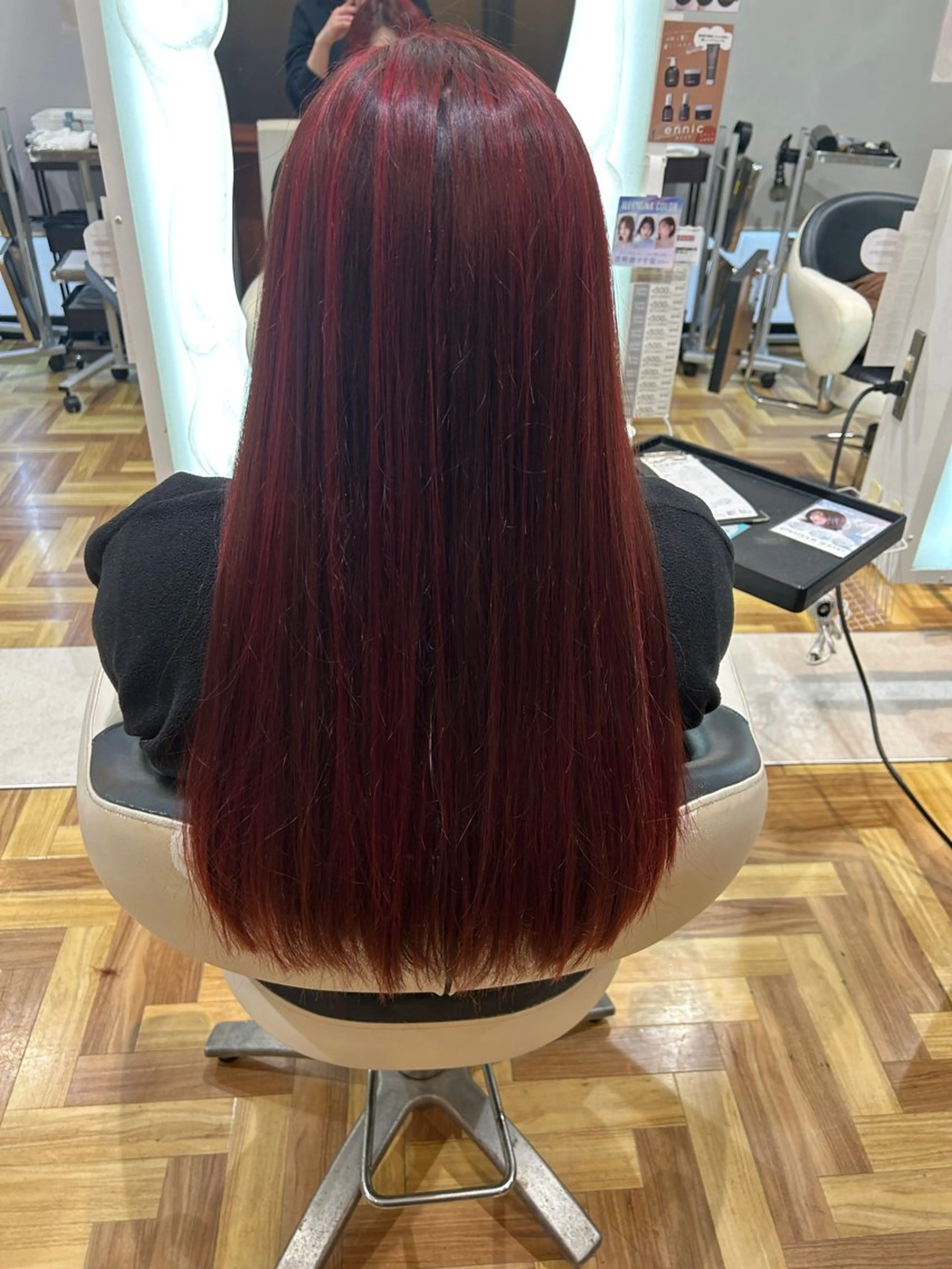 ロング ハイライト ヘアカラー トリートメント 福森 みずきのヘアスタイル