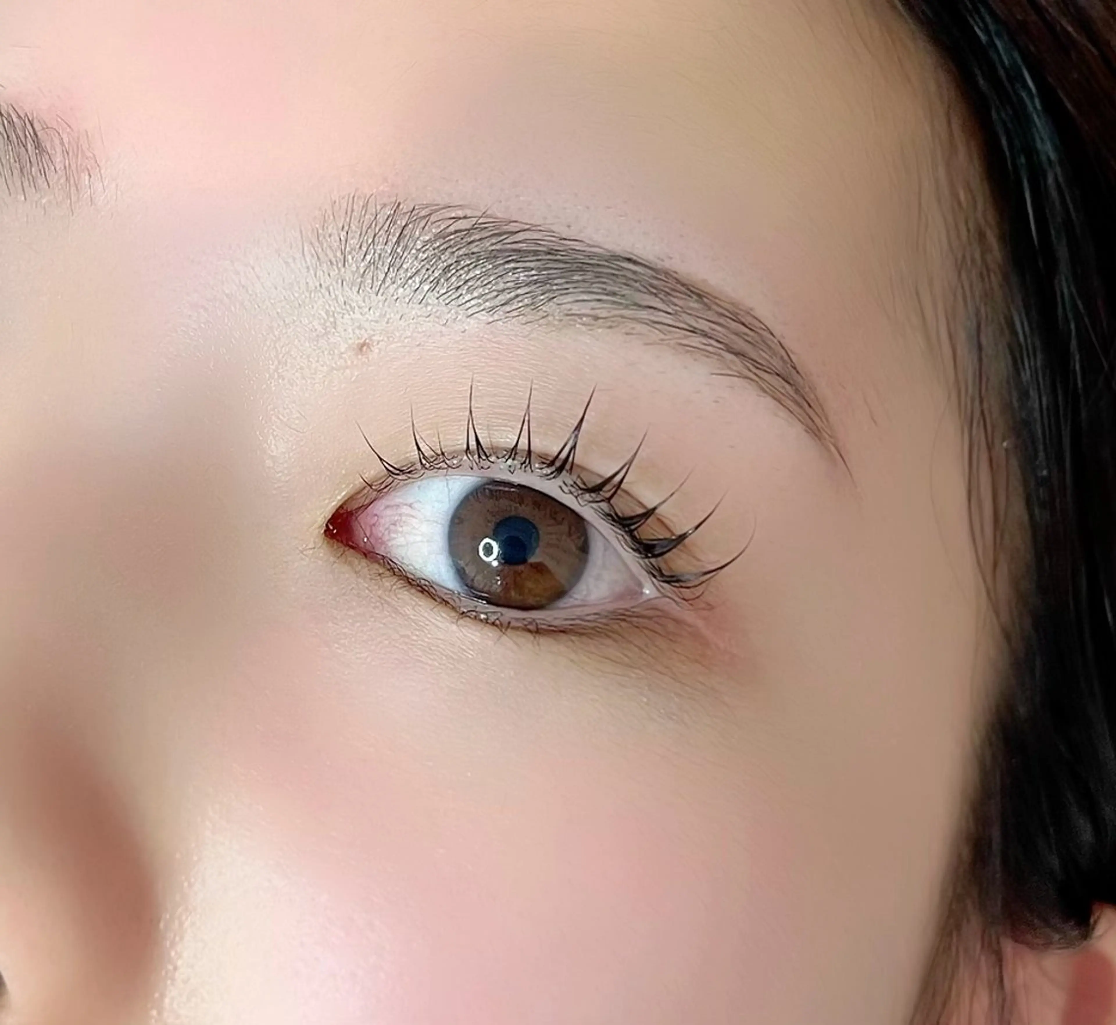 マツエク・マツパ バインドロック 韓国風マツエク ナチュラル パリジェンヌラッシュリフト ワンホンマツエク 村岡 芽衣のヘアスタイル