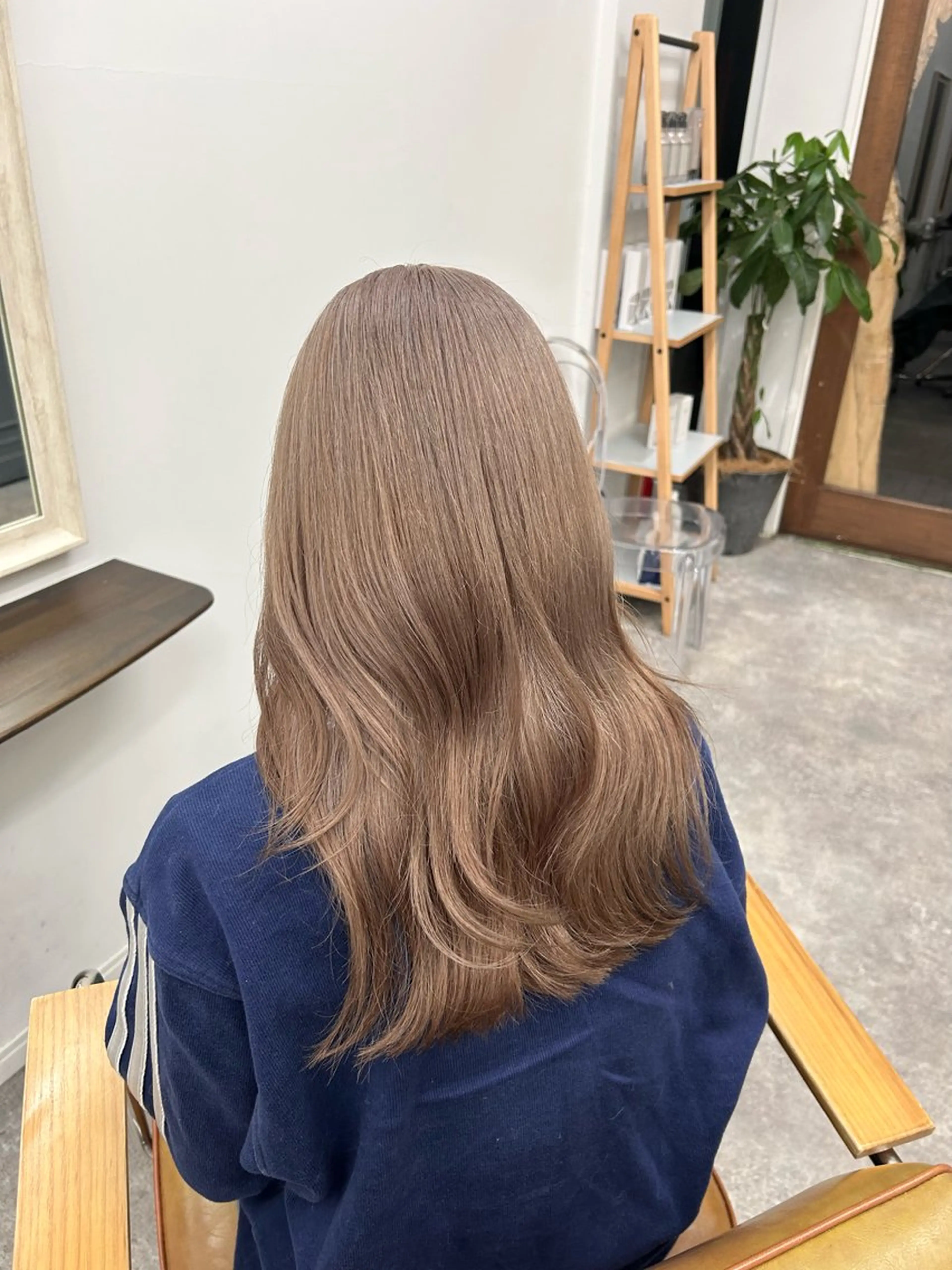 ロング カラー ブリーチ ハイトーンカラー ヘアカラー 金澤 希空のヘアスタイル