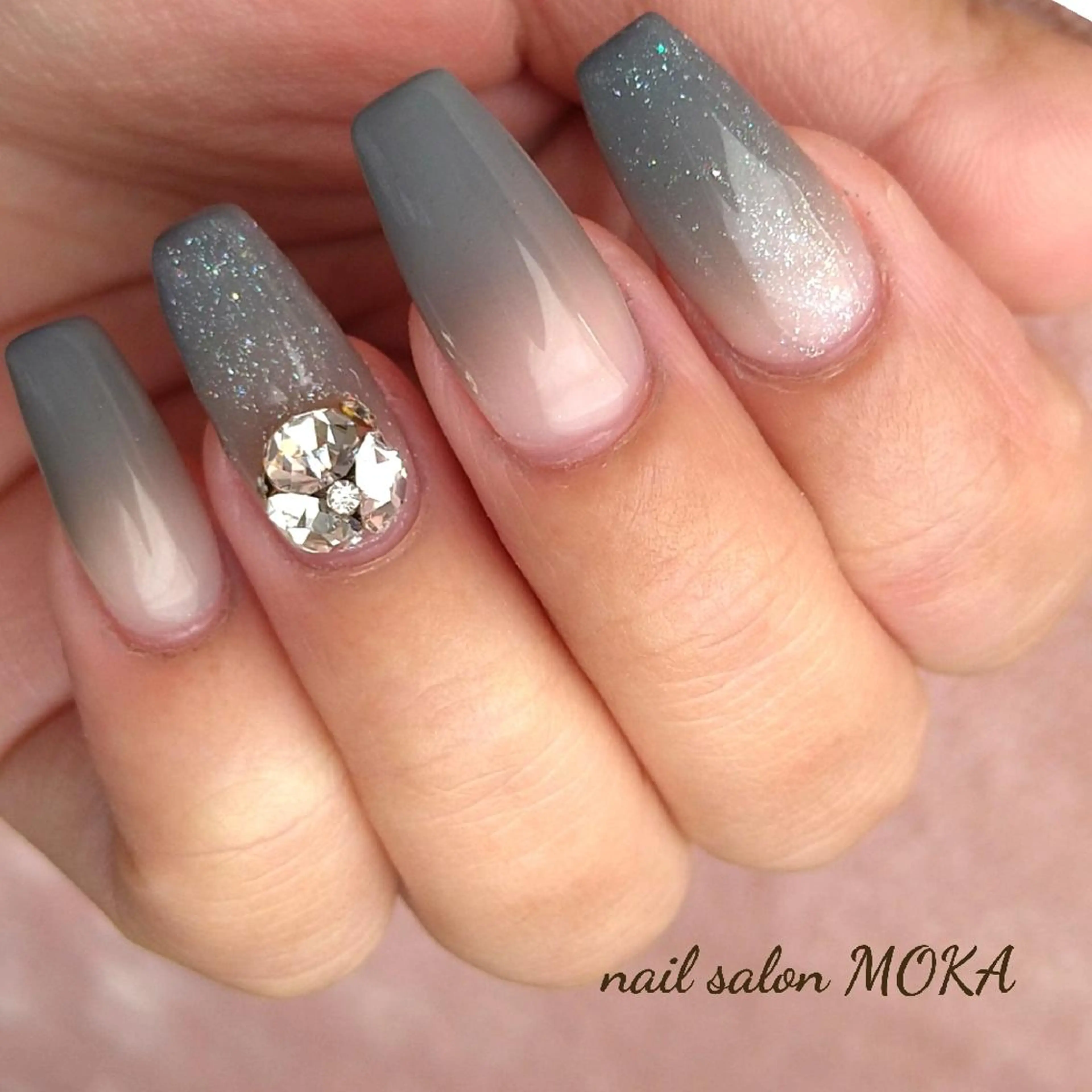 ネイル グラデーション nail. MOKAのネイルデザイン