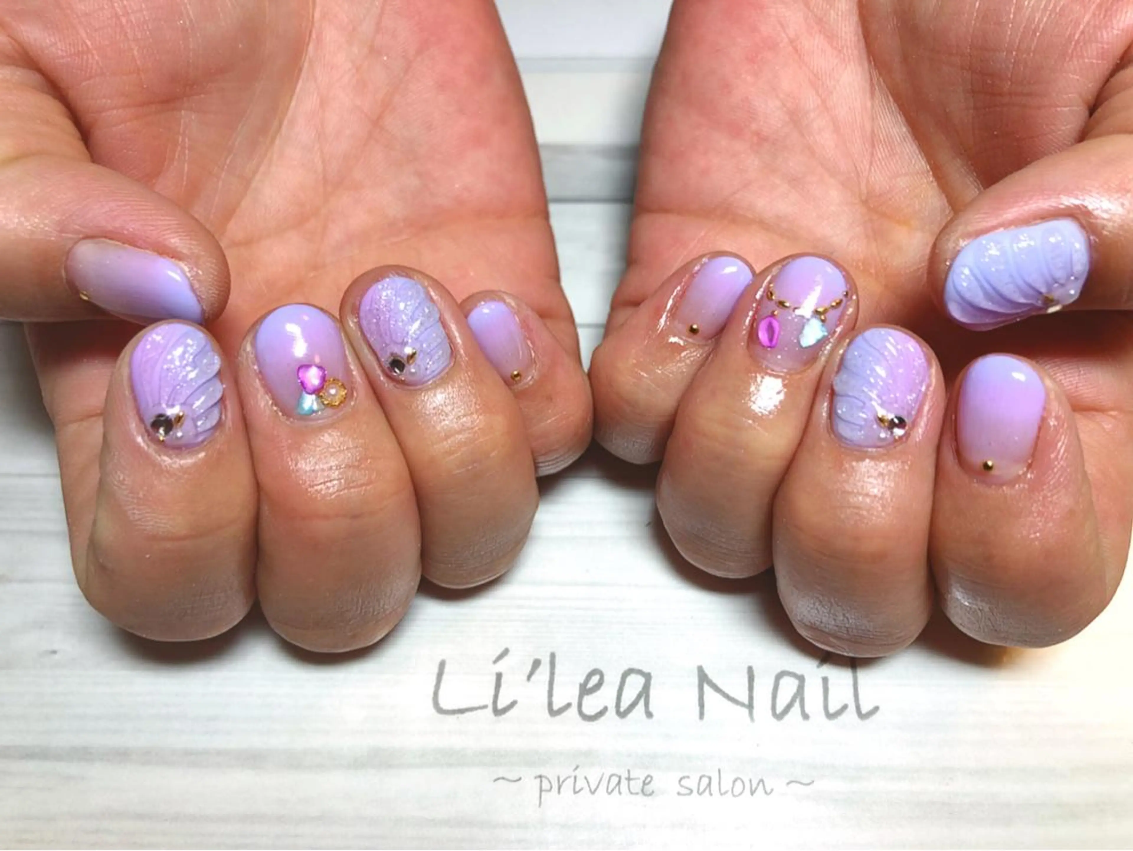 ネイル Li'leaNail AINAのネイルデザイン