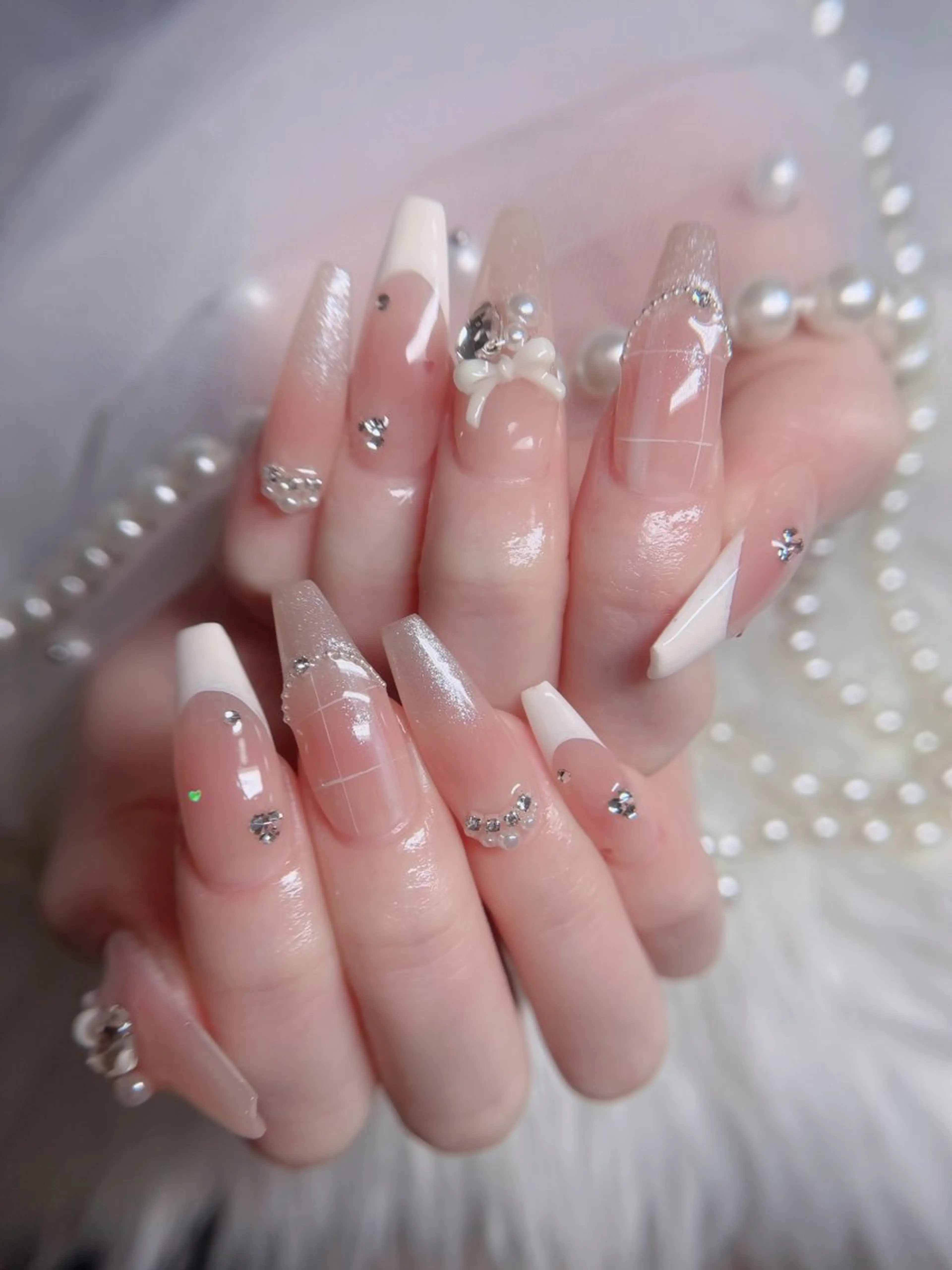 ネイル フレンチネイル ジェルネイル ハロウィン 韓国ネイル マグネットネイル ハンドネイル Hbaby nailのネイルデザイン