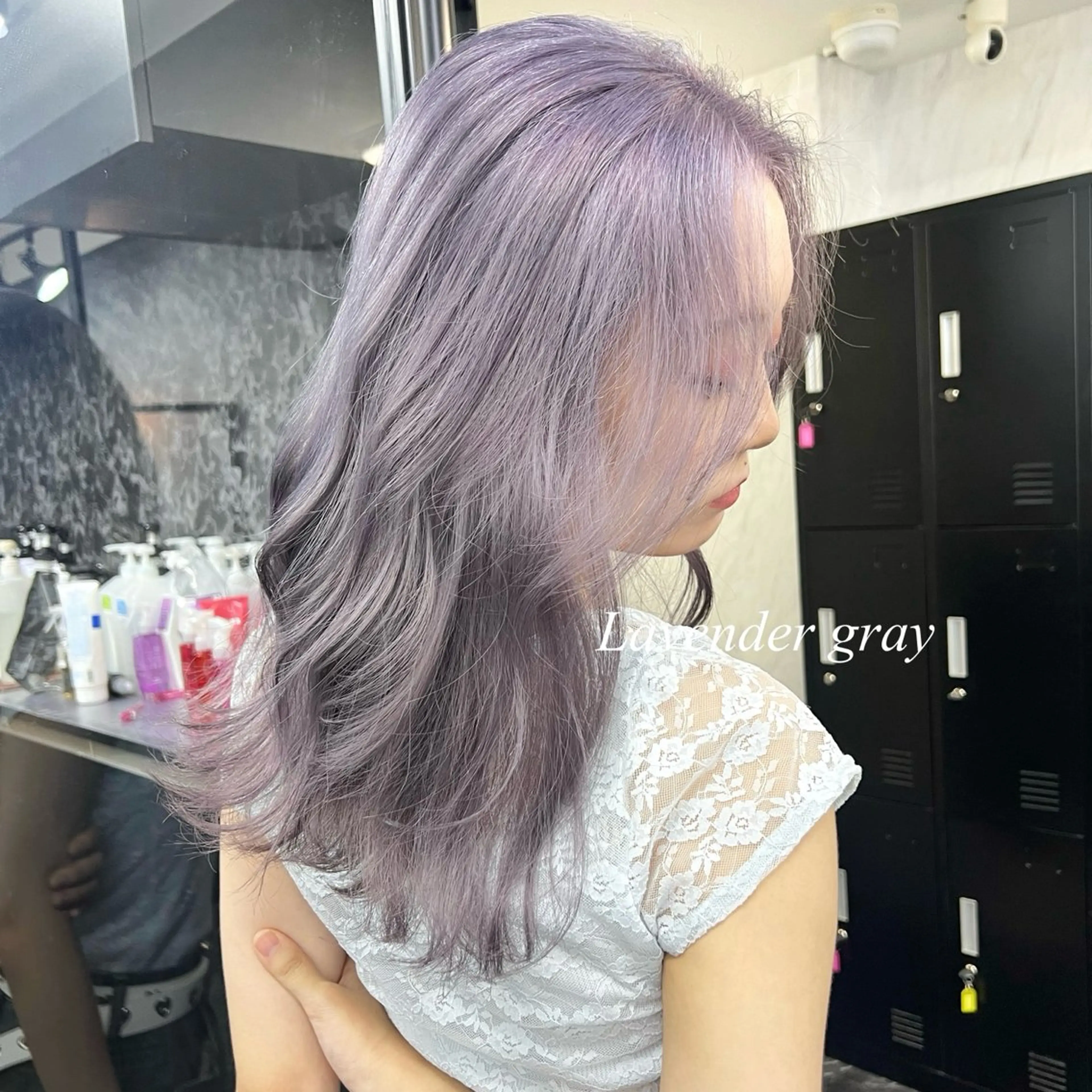 ミディアム カラー シールエクステ ハイトーンカラー エクステ ヘアカラー トリートメント シールエクステ特化 ハイトーン、NANAのヘアスタイル