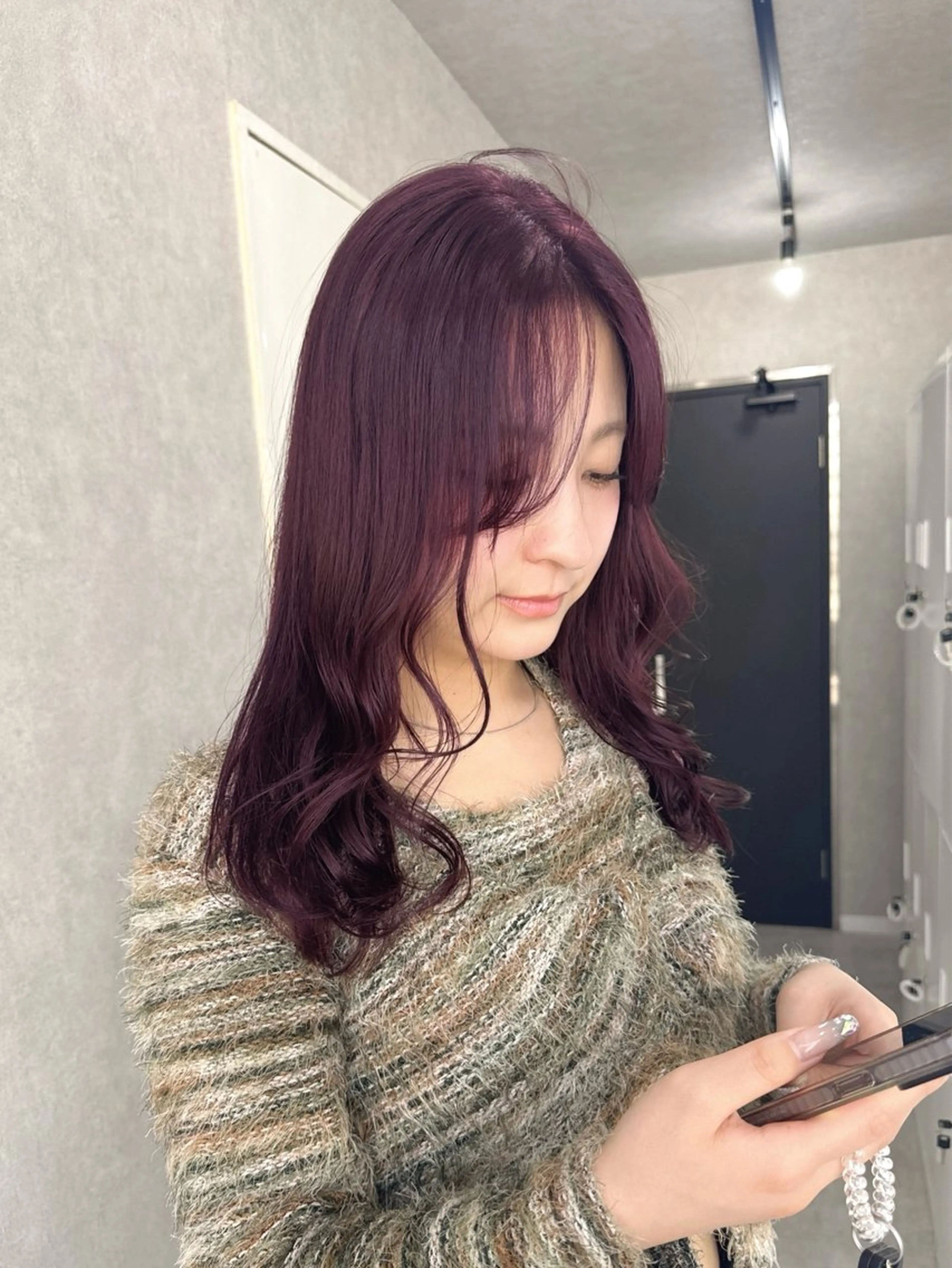 ロング カラー アッシュ アッシュブラウン ベージュカラー 黒髪 ブリーチ カット ヘアカラー トリートメント 赤み無し柔らかカラー 【梅田】madokaのヘアスタイル