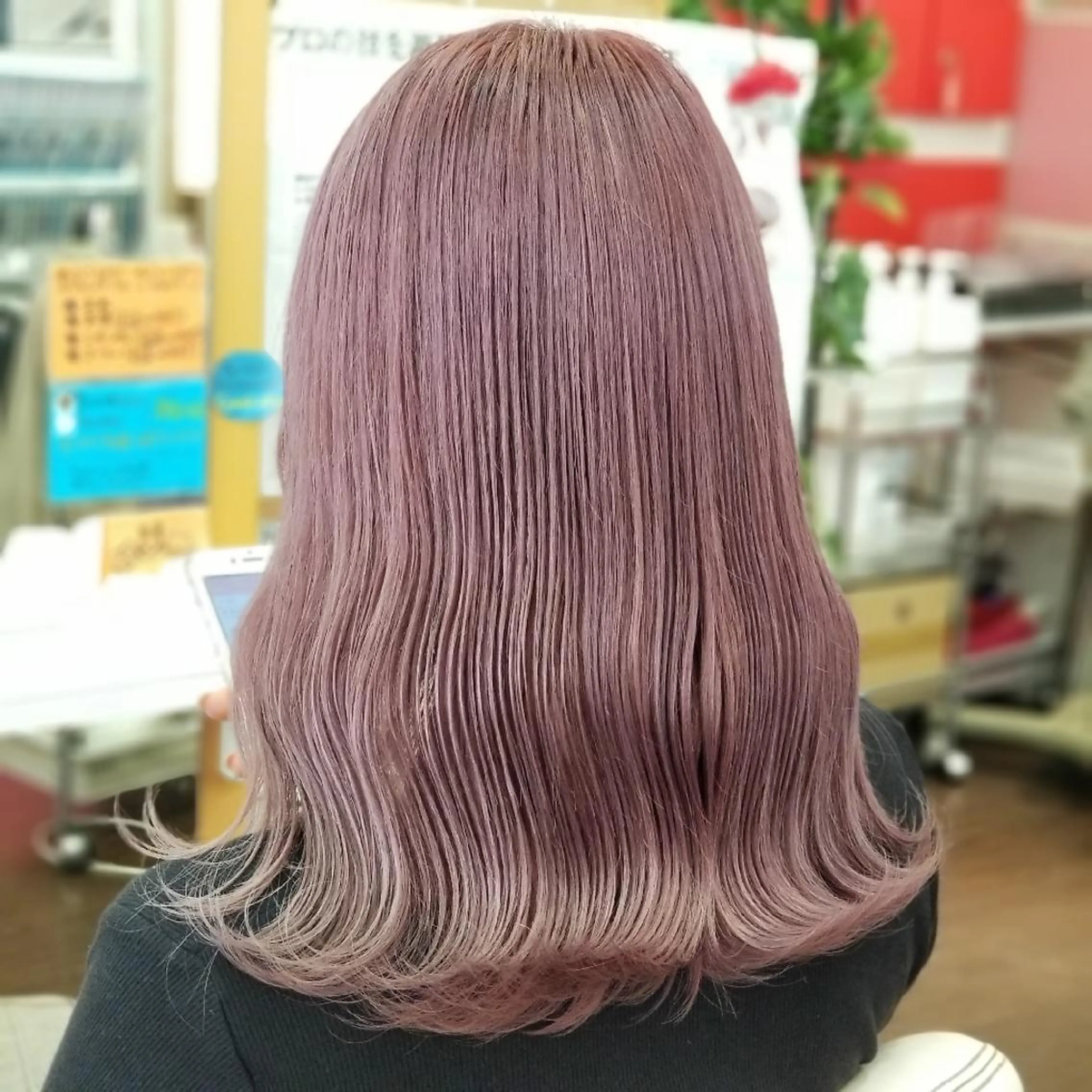 カラー ミディアム ベージュカラー ブリーチ ハイライトカラー ハイトーンカラー ラベンダーカラー 植田 /エクステ /ブリーチ/髪質改善のヘアスタイル