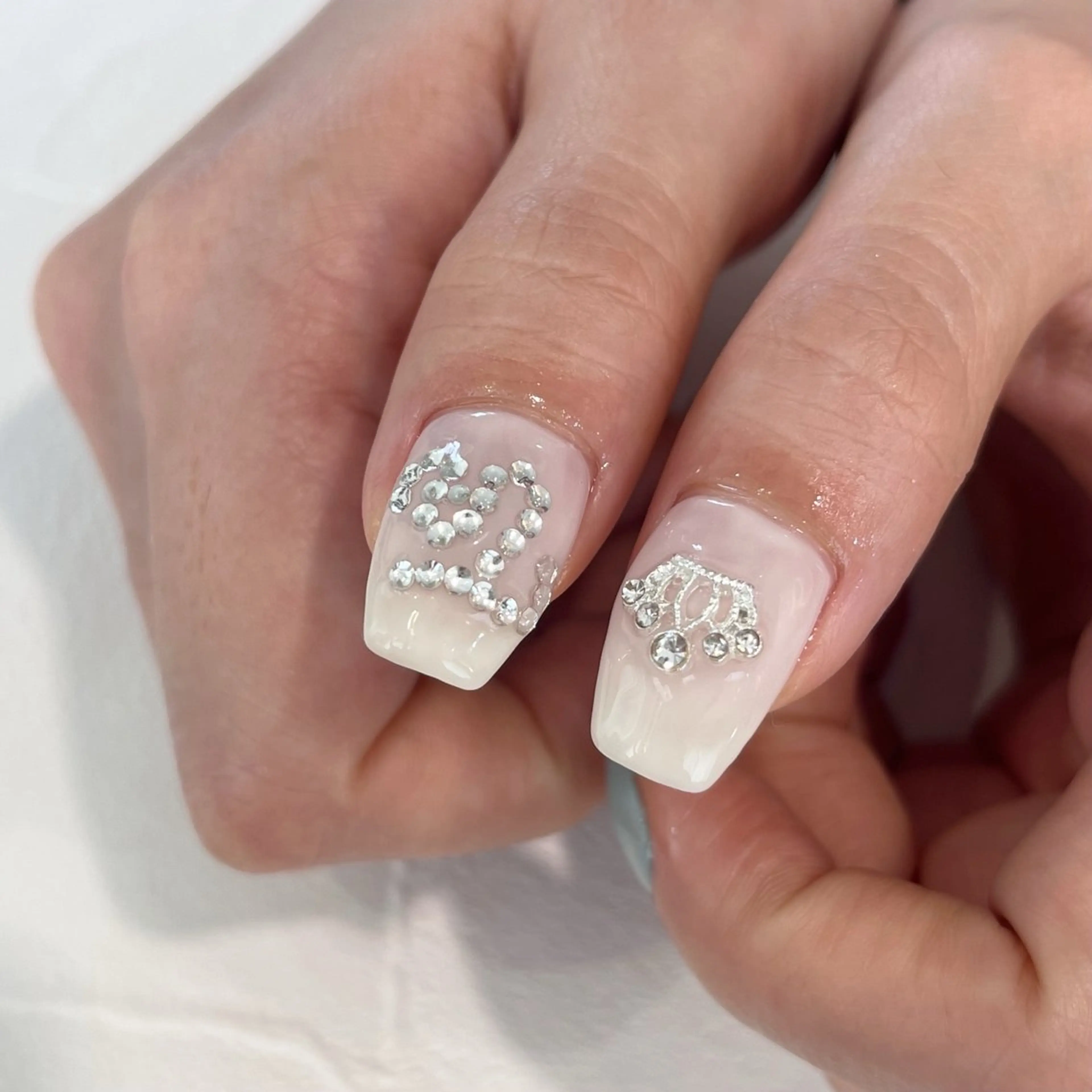 ネイル ハンドネイル 鈴木 里奈のネイルデザイン