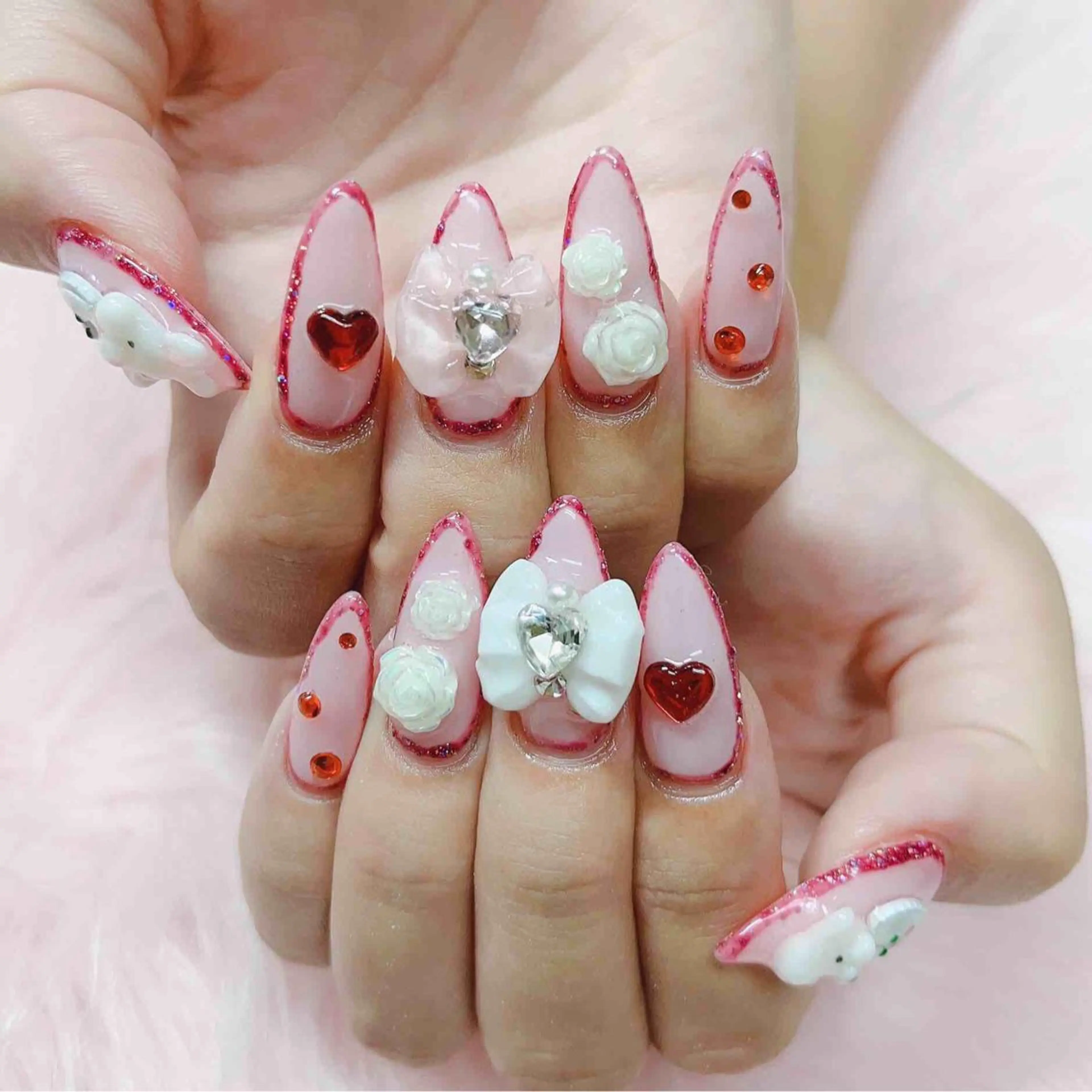 ネイル ハンドネイル MoonNail ユリ🌸のネイルデザイン