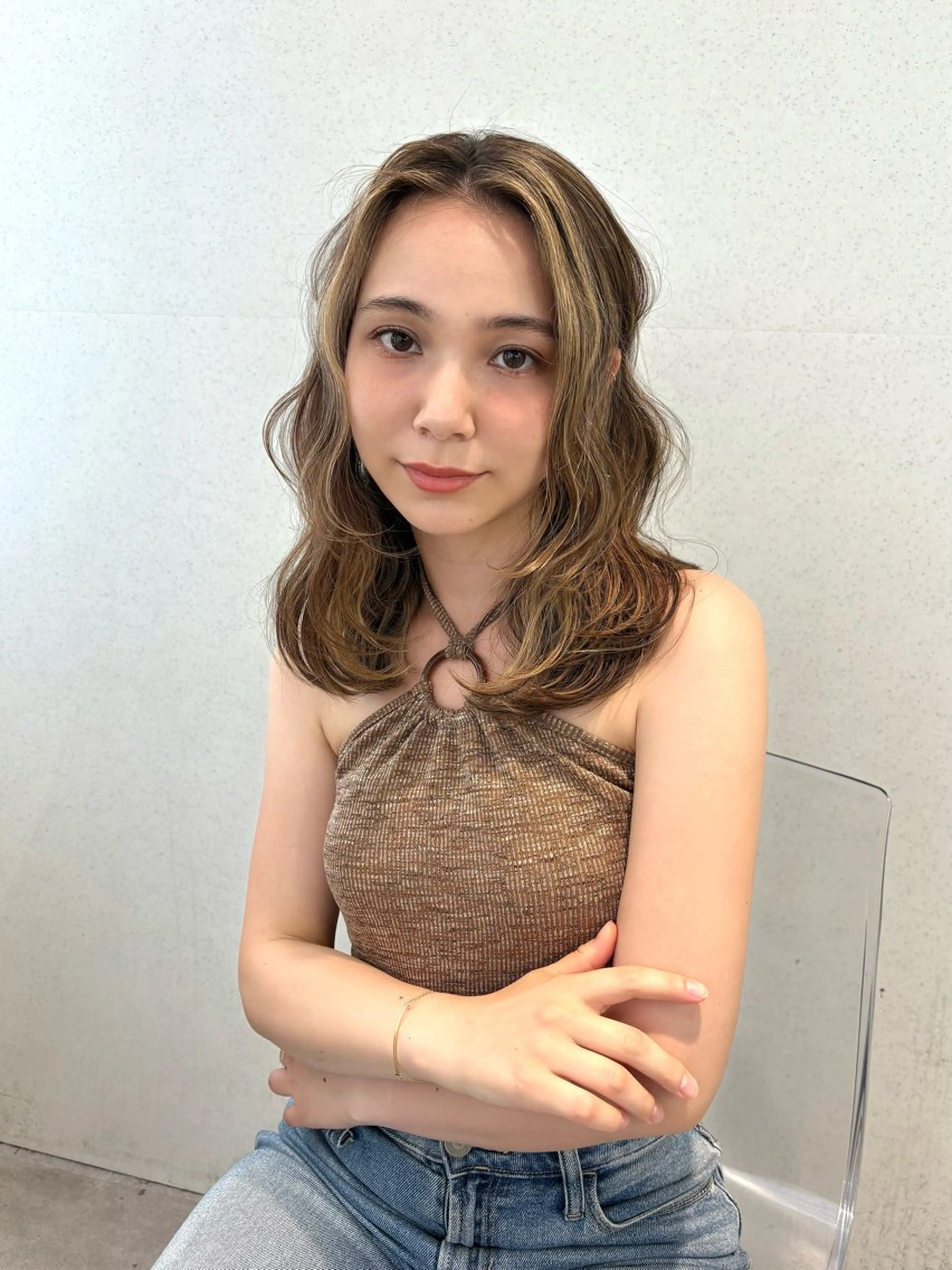 セミロング カラー ハイライトカラー 外国人風カラー ハイライト カット ヘアカラー トリートメント MEI🎀つやカラー 🎀レイヤー🎀渋谷のヘアスタイル