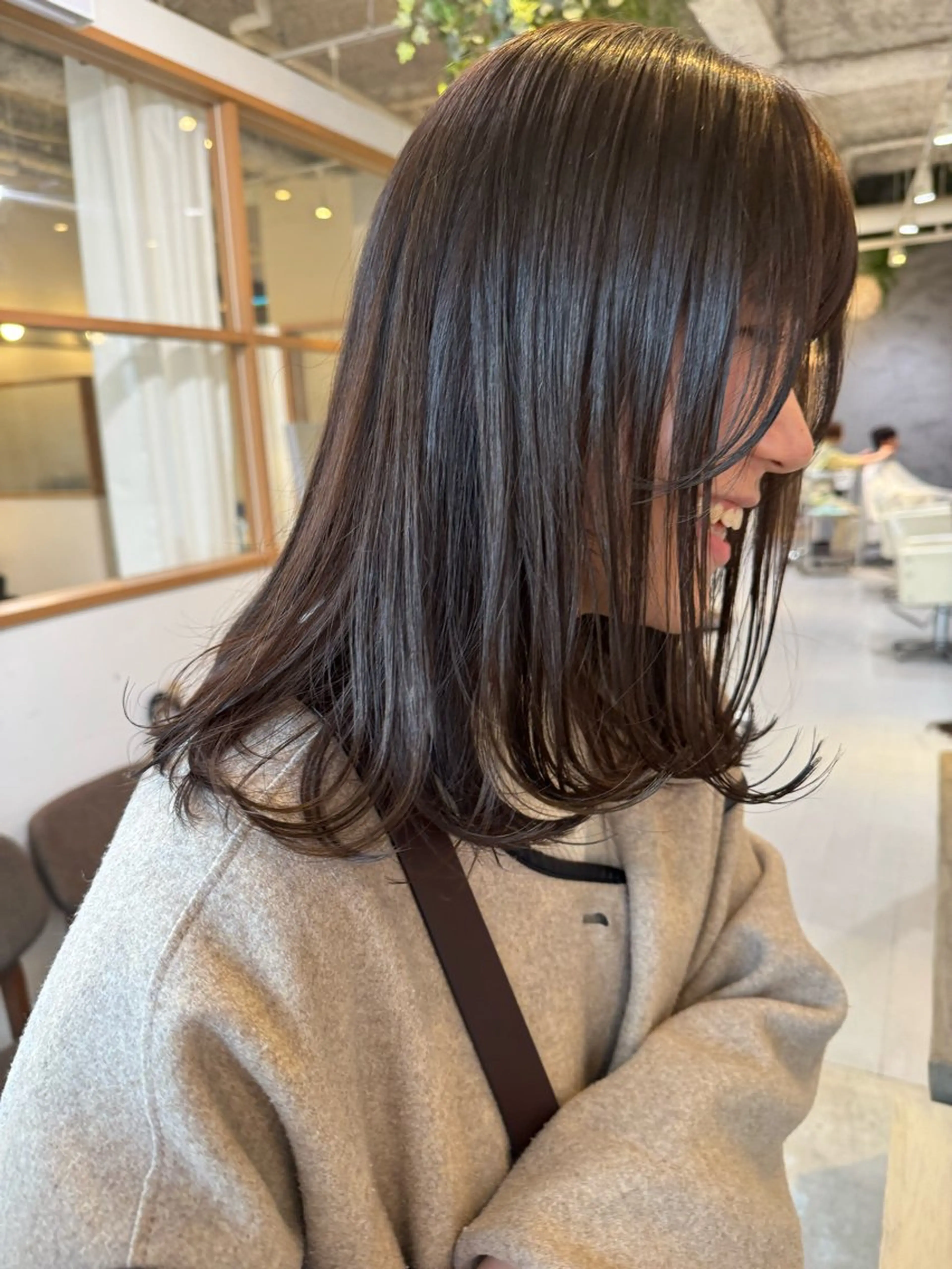 ミディアム MASHU　浦部 芳果のヘアスタイル