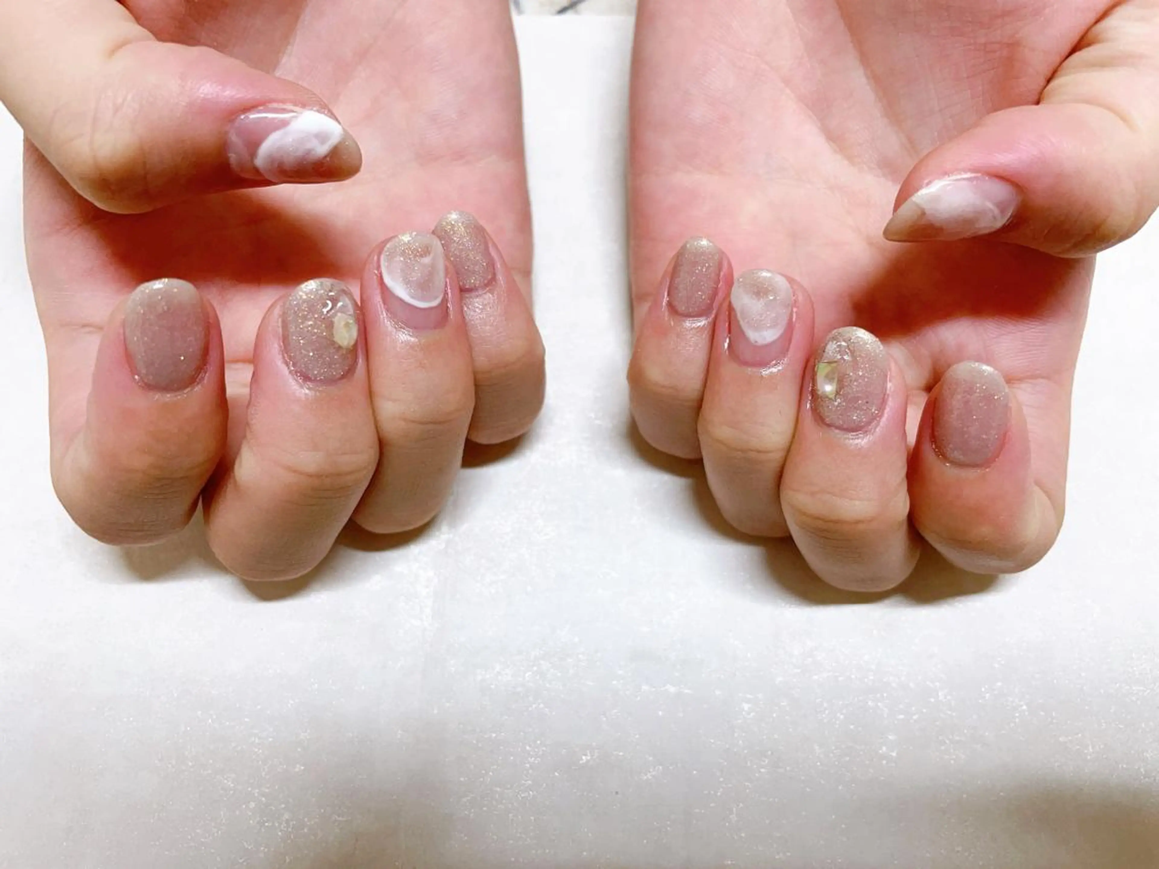 ネイル オーロラネイル フラワーネイル フットネイル フレンチネイル ジェルネイル mogunail &blowのネイルデザイン